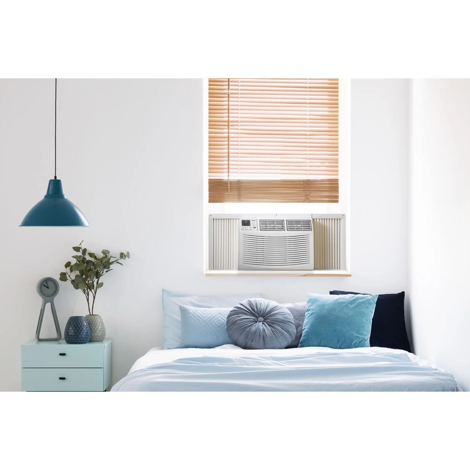 6,000 BTU 115V Window-Mounted Air Conditioner with Remote Control - Image 6