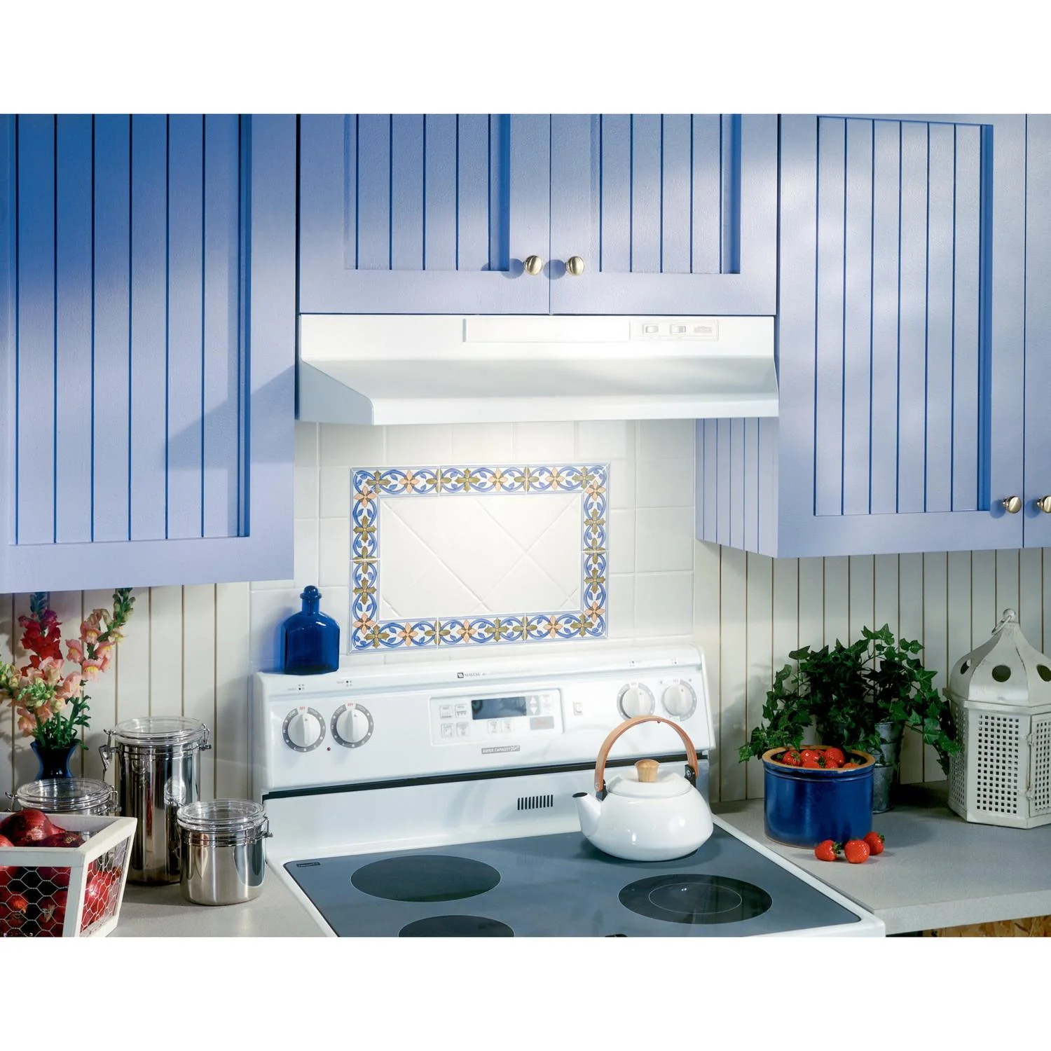 433011 Broan® 30-Inch Convertible Under-Cabinet Range Hood, 260 Max Blower CFM, White - Image 2