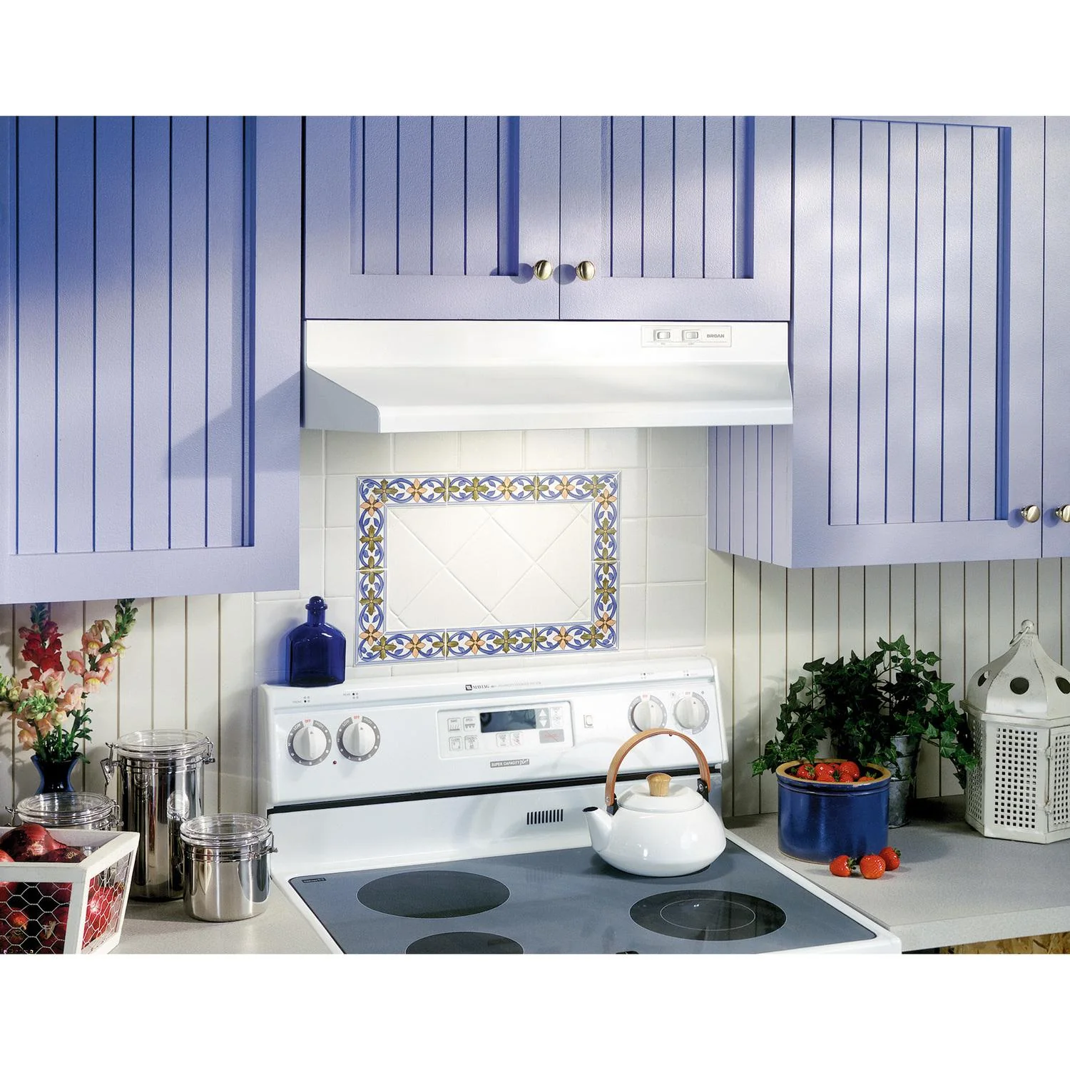 BUEZ230WW Broan® 30-Inch Under-Cabinet Range Hood w/ Easy Install System, 230 Max Blower CFM, White - Image 3