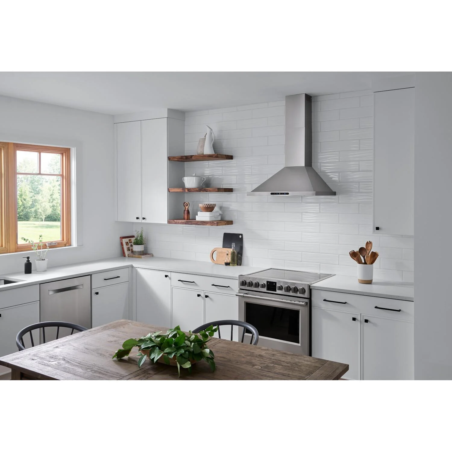 EWP1366SS Broan® Elite 36-Inch Pyramidal Chimney Range Hood, 640 Max Blower CFM, Stainless Steel - Image 2