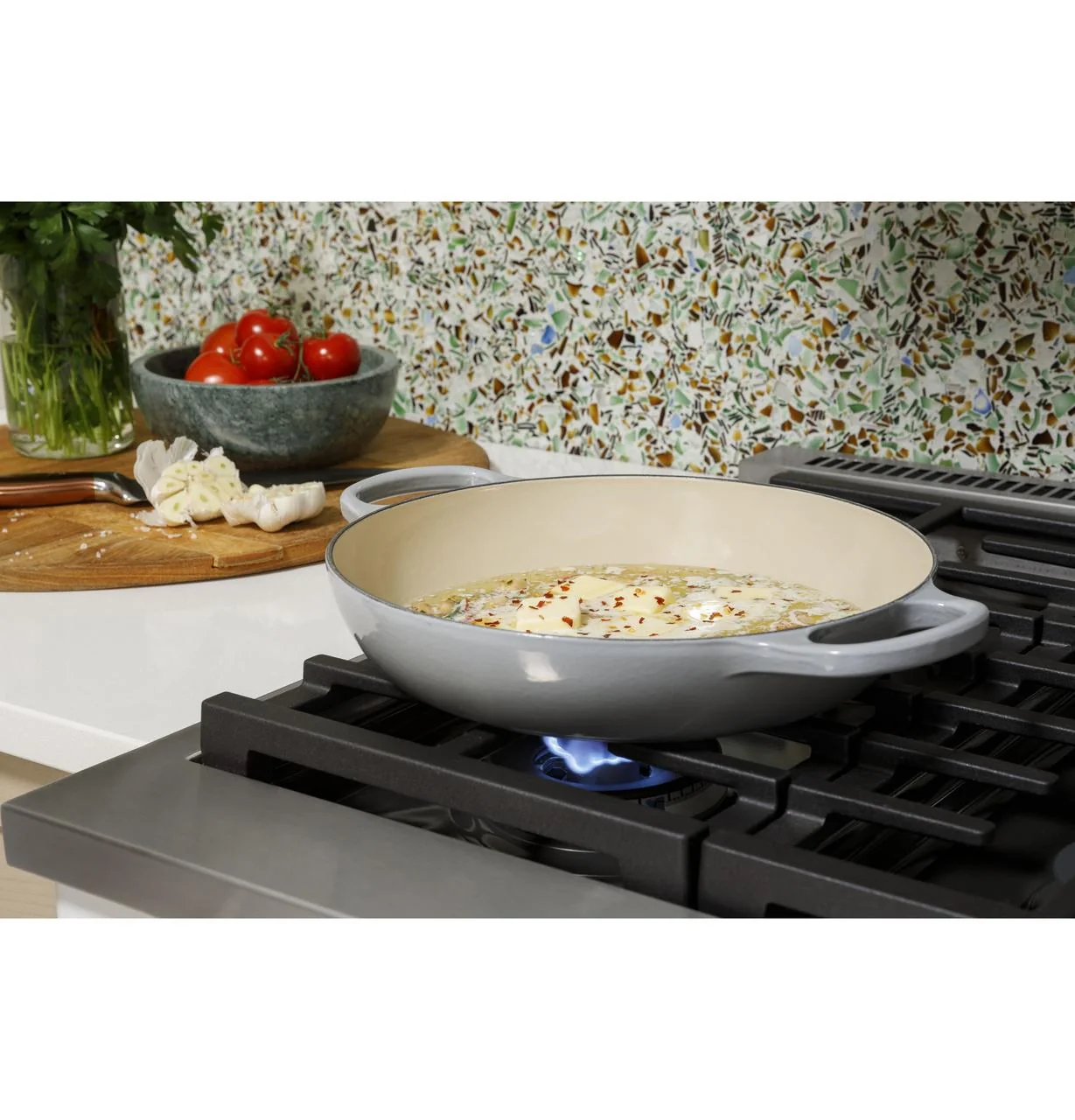 Cafe C2Y486P2TS1 CAF(EBACK)™ 48" Smart Dual-Fuel Commercial-Style Range with 6 Burners and Griddle (Natural Gas) - Image 28