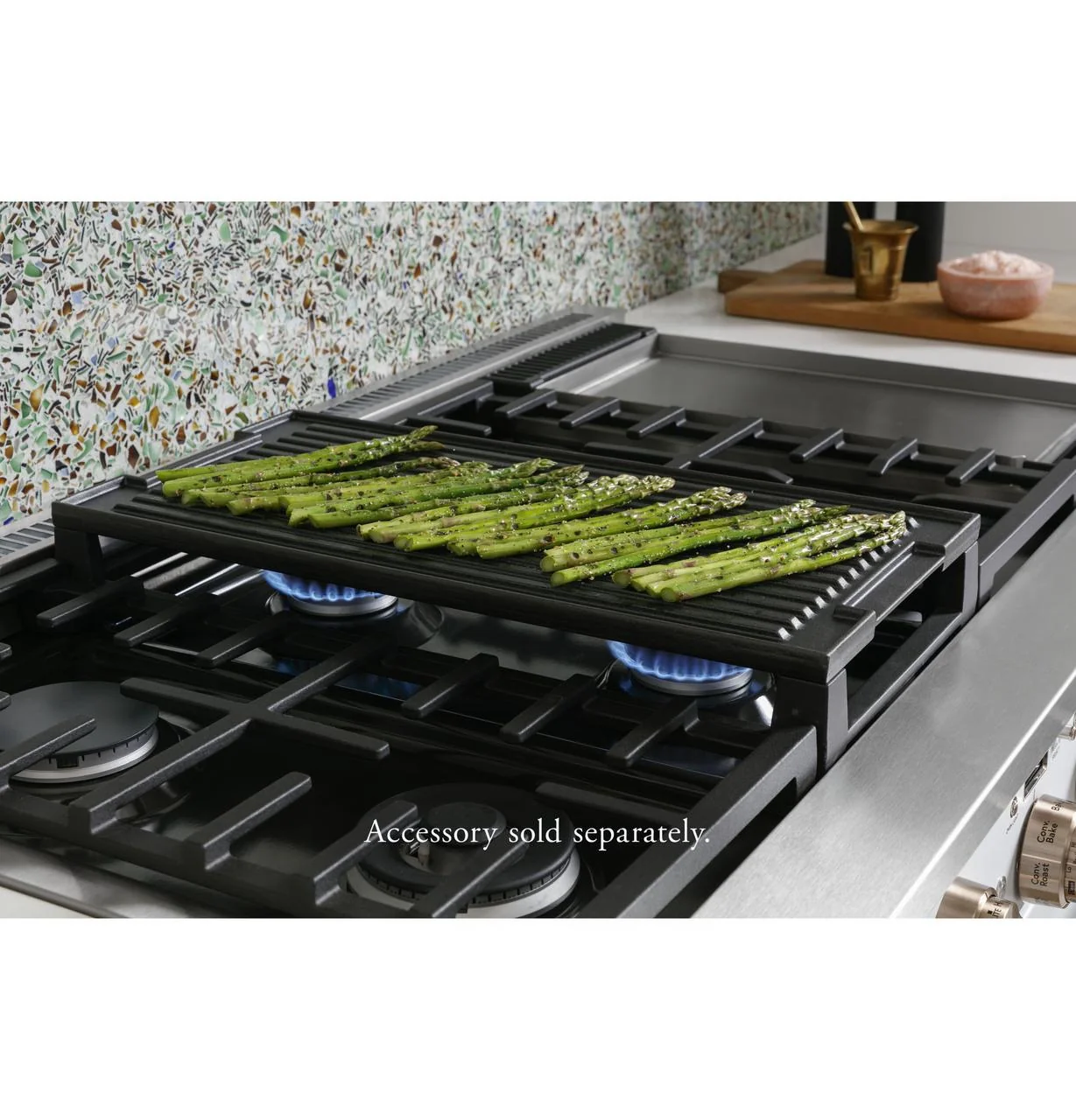 Cafe C2Y486P2TS1 CAF(EBACK)™ 48" Smart Dual-Fuel Commercial-Style Range with 6 Burners and Griddle (Natural Gas) - Image 46