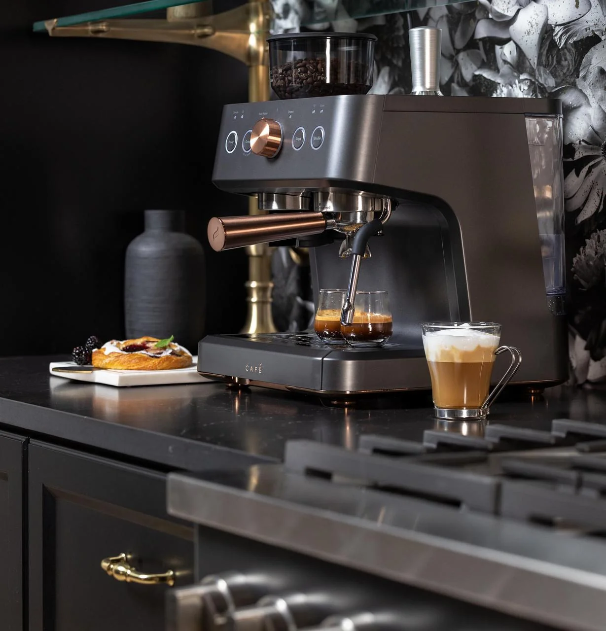 Cafe C7CESAS3RD3 CAF(EBACK)™ BELLISSIMO Semi Automatic Espresso Machine + Frother - Image 9
