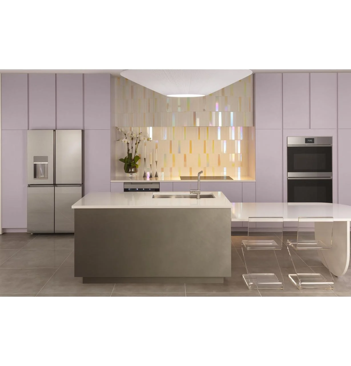 Cafe CCR06DM2PS5 Caf(eback)™ Wine Center in Platinum Glass - Image 20