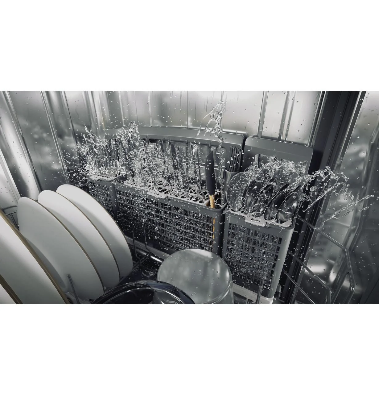 Cafe Caf(eback)™ ENERGY STAR® Smart Stainless Steel Interior Dishwasher with Sanitize and Ultra Wash - Image 6