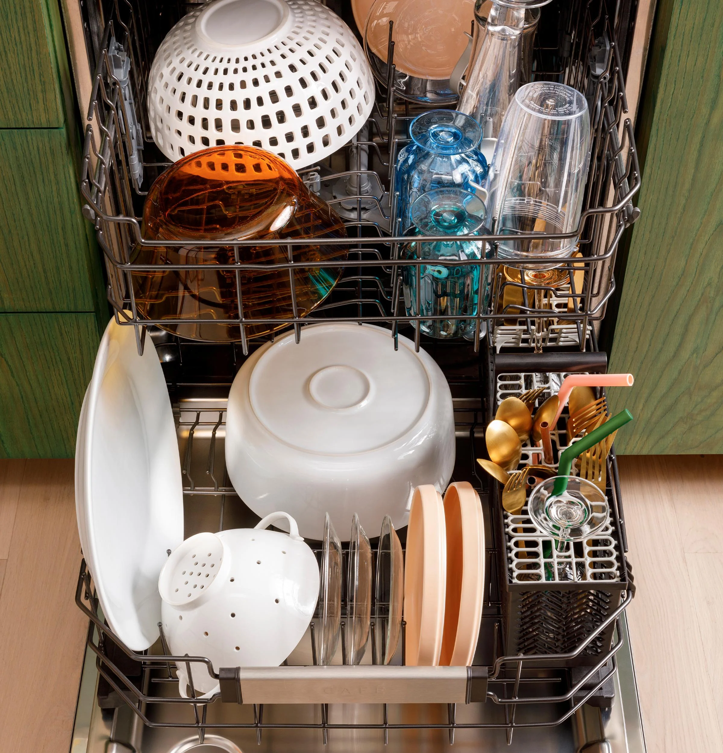 Cafe CDT888P2VS1 CAF(EBACK)™ CustomFit ENERGY STAR Stainless Interior Smart Dishwasher with Ultra Wash Top Rack and Dual Convection Ultra Dry, LED Lights, 39 dBA - Image 20