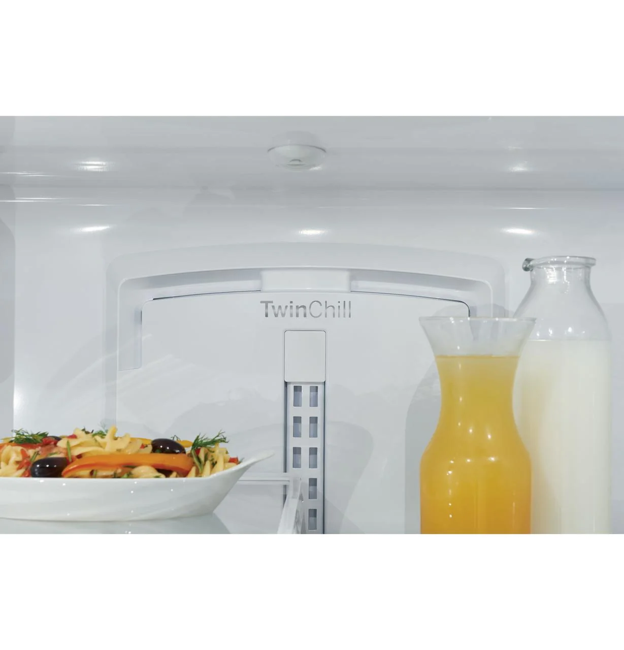 Cafe CFE28TP3MD1 CAF(EBACK)™ ENERGY STAR® 27.7 Cu. Ft. Smart French-Door Refrigerator with Hot Water Dispenser - Image 13