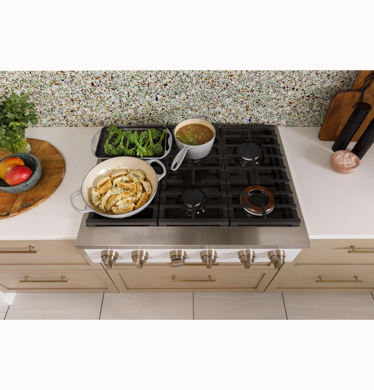 Cafe CGU366P3TD1 CAF(EBACK)™ 36" Commercial-Style Gas Rangetop with 6 Burners (Natural Gas) - Image 11
