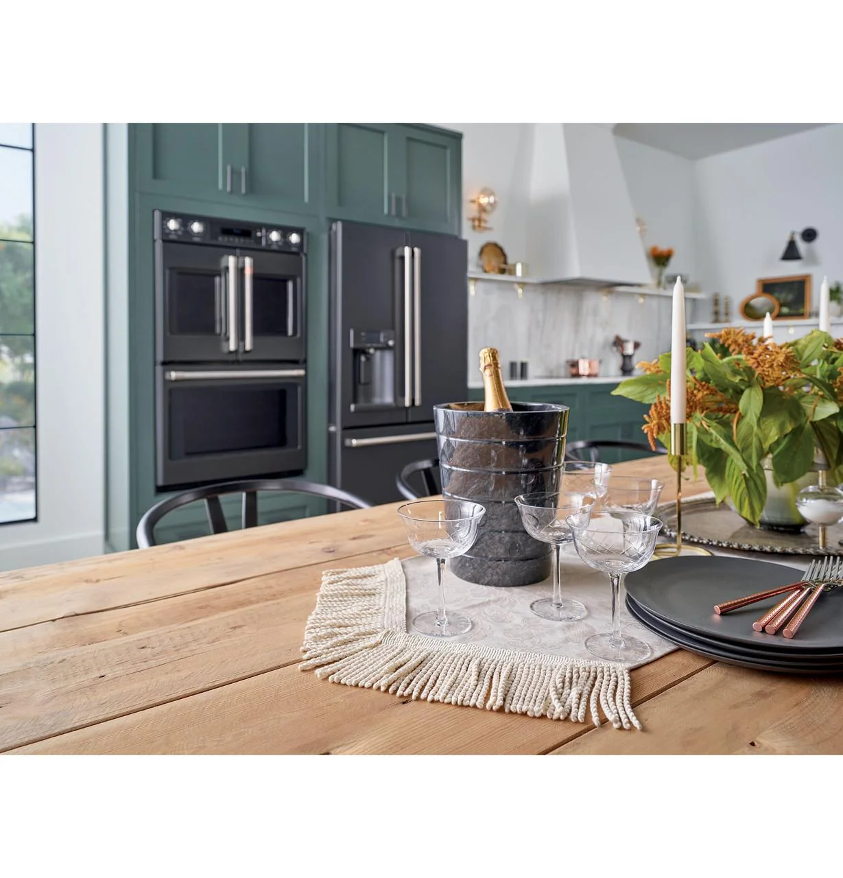 Caf(eback)™ 36" Smart Touch-Control Induction Cooktop - Image 11
