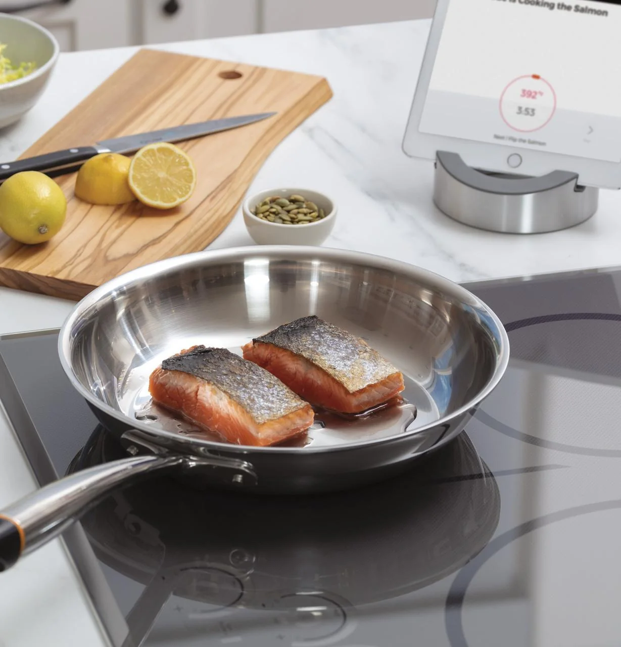 Caf(eback)™ 36" Smart Touch-Control Induction Cooktop - Image 14