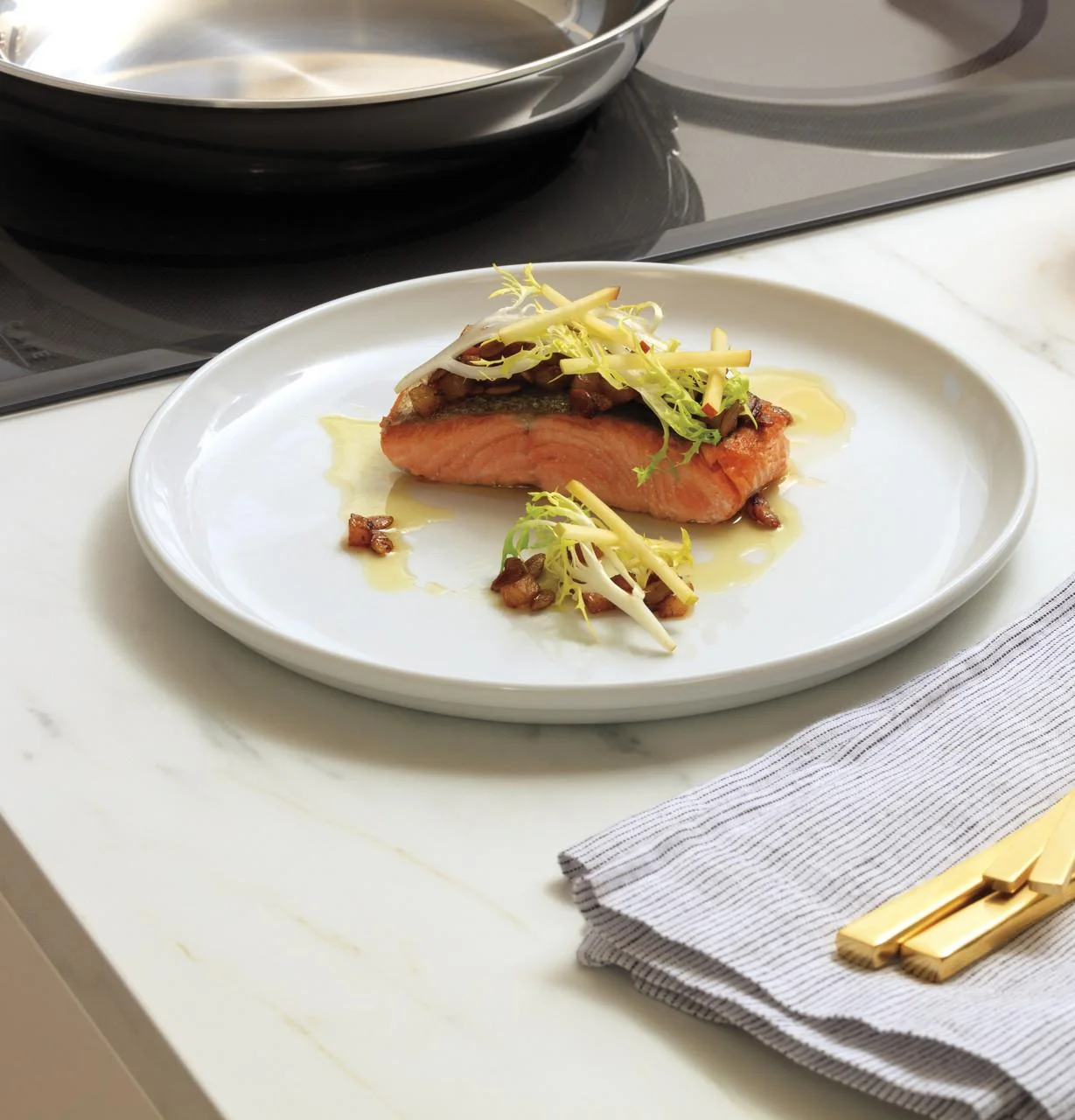 Caf(eback)™ 36" Smart Touch-Control Induction Cooktop - Image 20