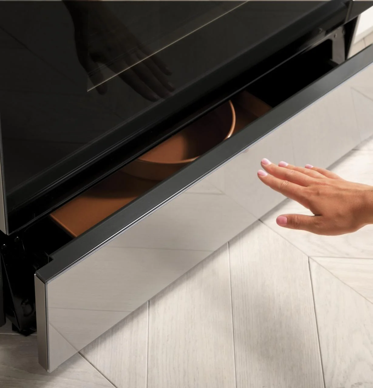 Cafe CHS90XM2NS5 CAF(EBACK)™ 30" Smart Slide-In, Front-Control, Induction and Convection Range with In-Oven Camera in Platinum Glass - Image 23