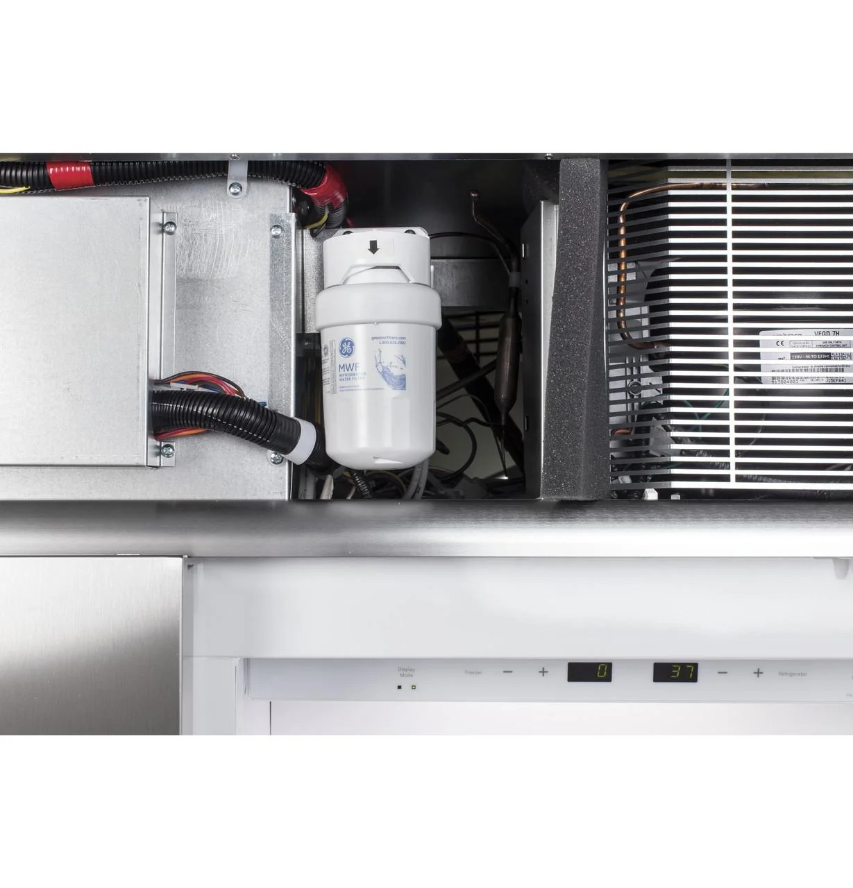 Cafe CSB42WP2NS1 CAF(EBACK)™ 42" Smart Built-In Side-by-Side Refrigerator - Image 14