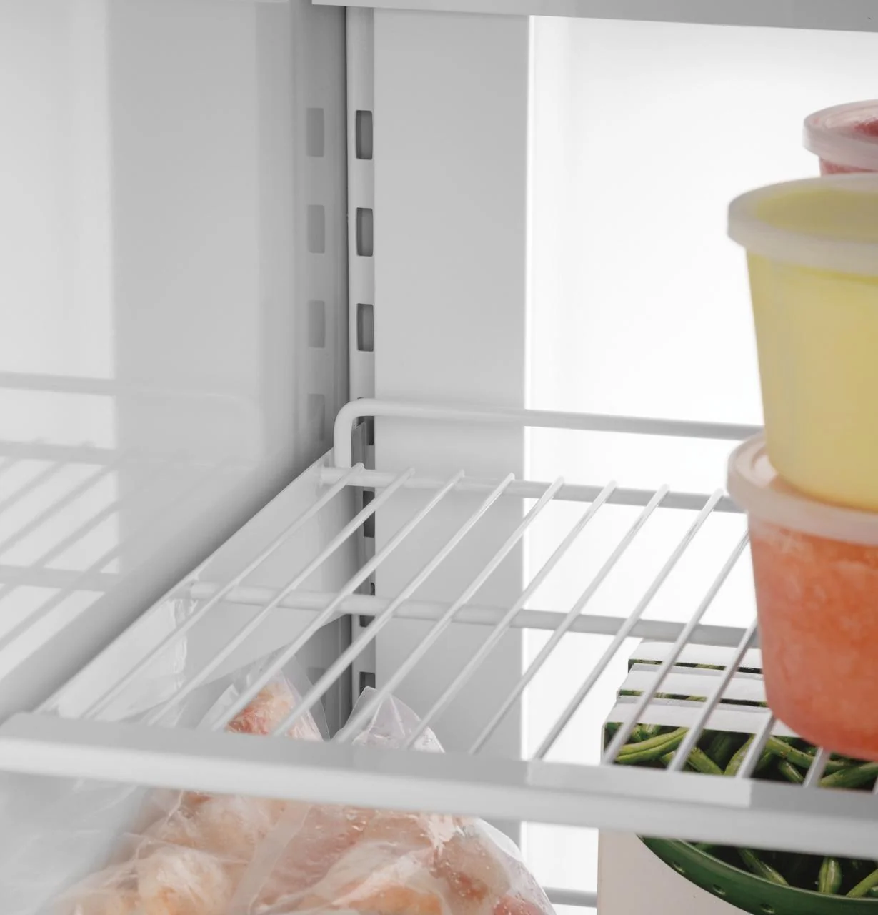 Caf(eback)™ 48" Smart Built-In Side-by-Side Refrigerator with Dispenser - Image 10