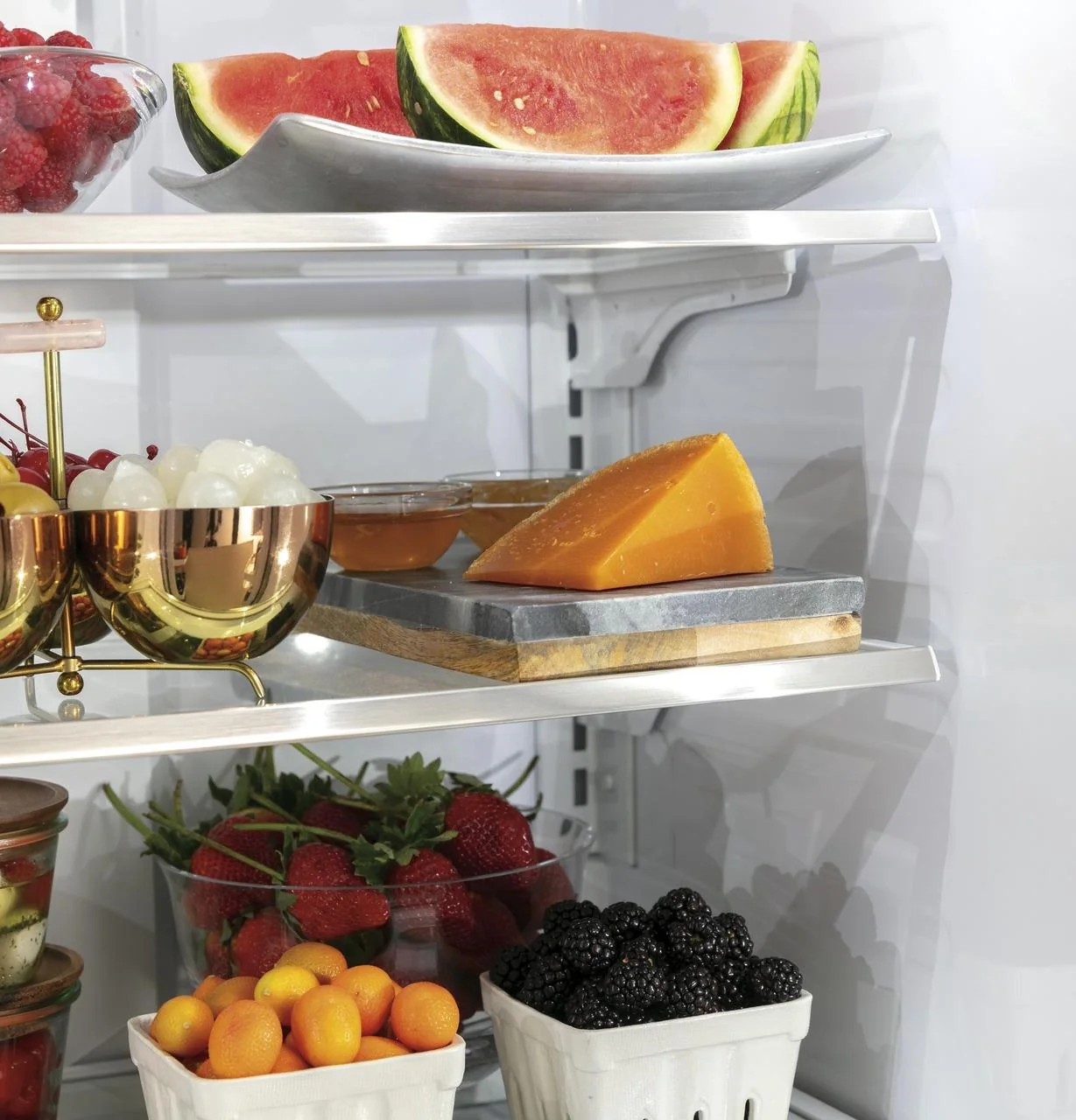 Cafe CWE19SP2NS1 CAF(EBACK)™ ENERGY STAR® 18.6 Cu. Ft. Counter-Depth French-Door Refrigerator - Image 8