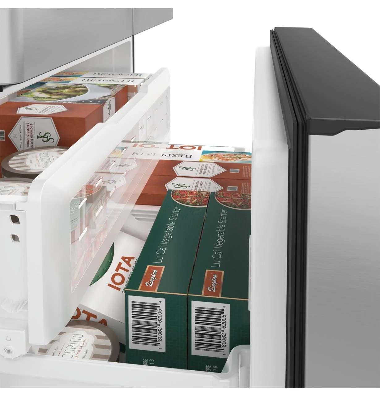 Cafe CYE22UP2MS1 CAF(EBACK)™ ENERGY STAR® 22.1 Cu. Ft. Smart Counter-Depth French-Door Refrigerator with Keurig® K-Cup® Brewing System - Image 14