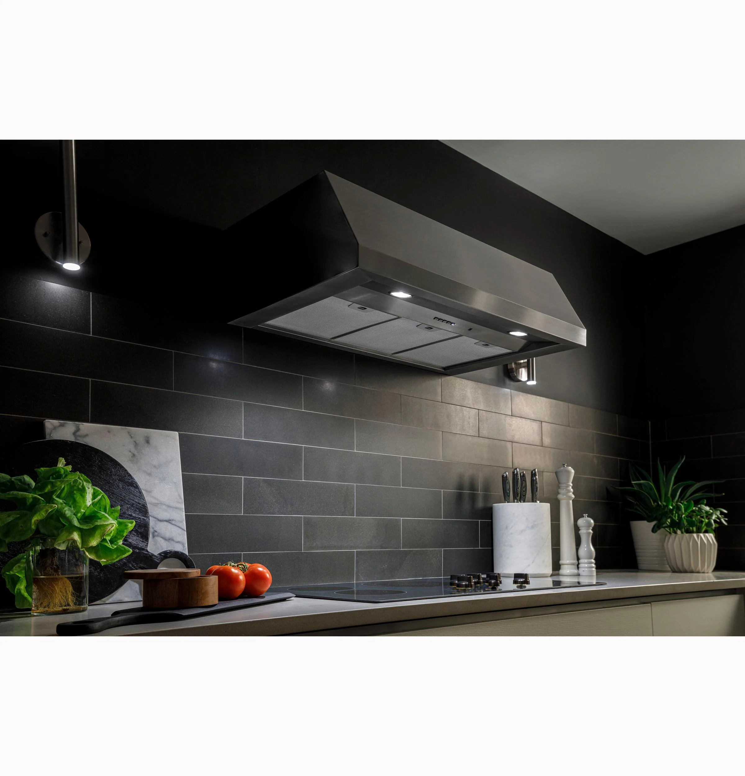 Cafe UBW36YIEWSS 36" Commercial Style Hood - Image 8