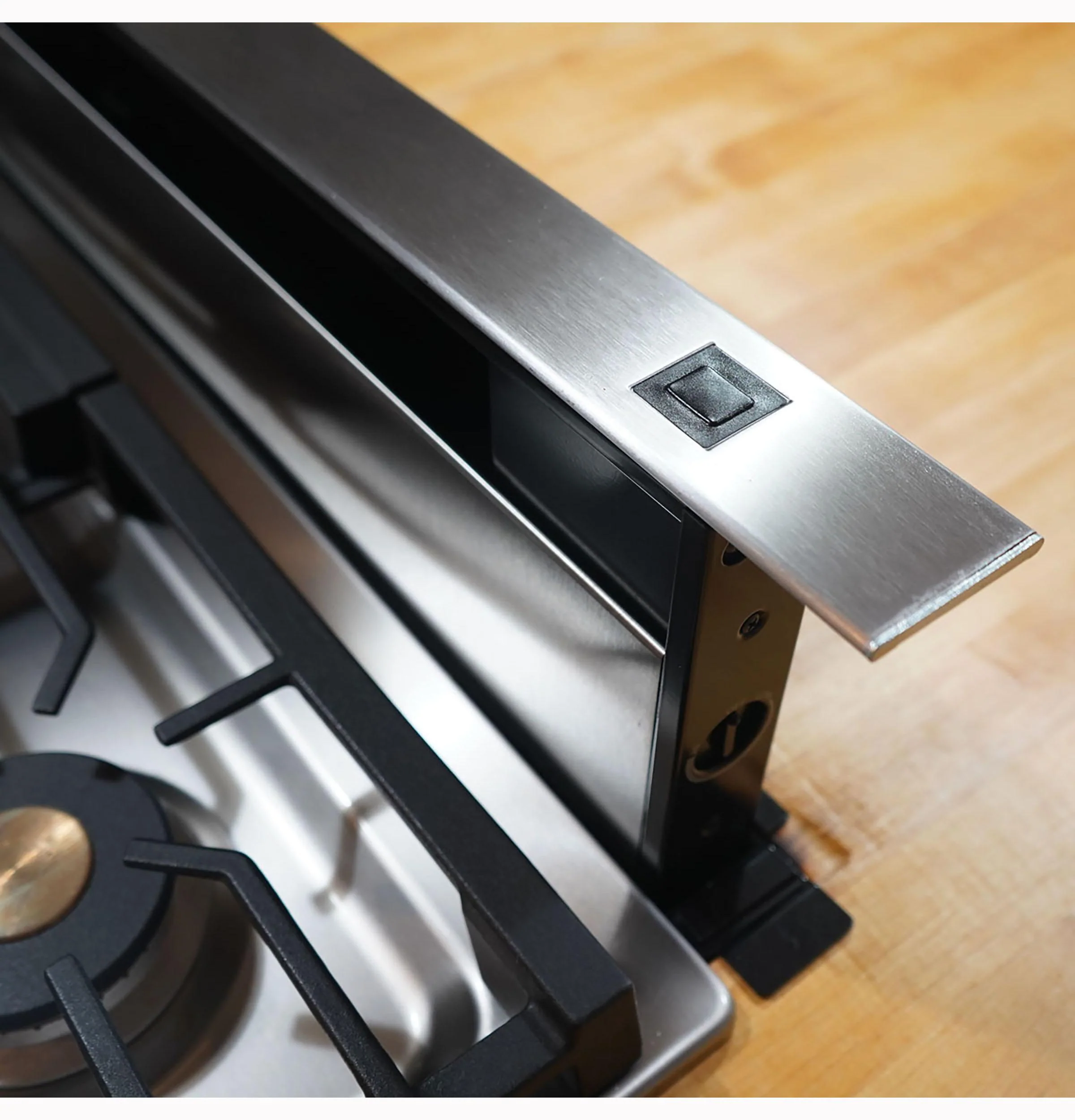 Cafe UVD6301SPSS Universal 30" Telescopic Downdraft System - Image 5