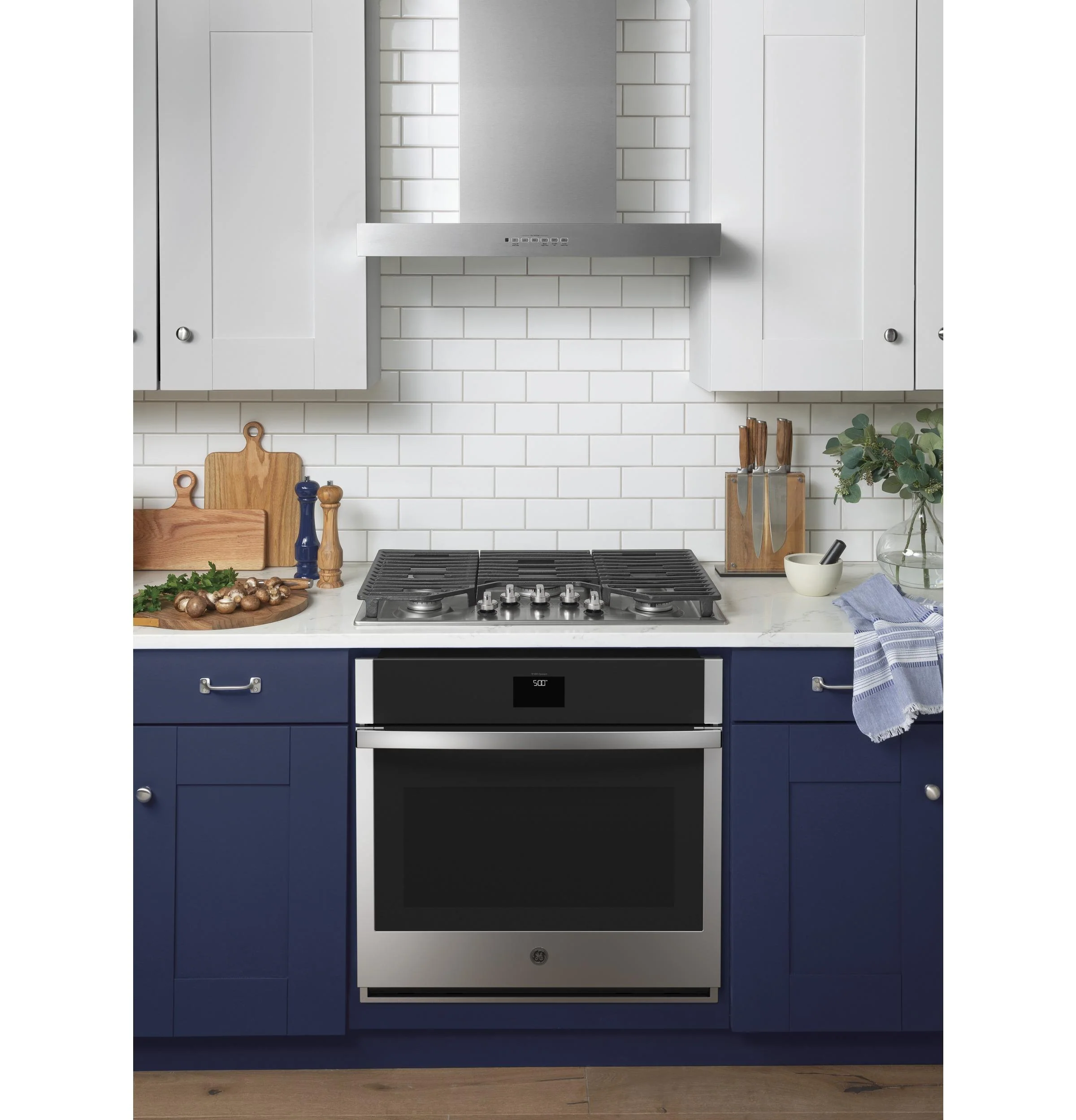 Cafe UVW8301SLSS 30" Designer Wall Mount Hood w/ Dimmable LED Lighting - Image 9