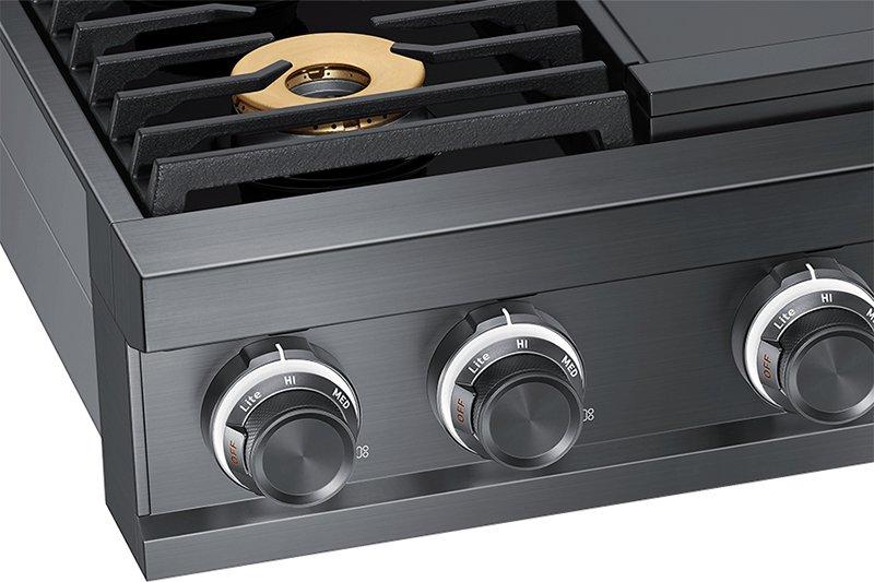 Dacor DTT36M974PM 36" Rangetop, Graphite, Liquid Propane - Image 6