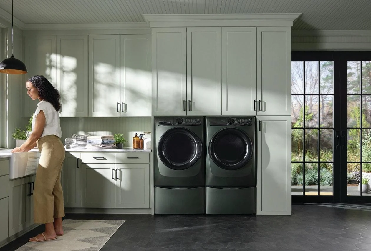 Electrolux ELFE7738AA Front Load Perfect Steam™ Electric Dryer with Balanced Dry™ and Instant Refresh - 8.0 Cu. Ft. - Image 28