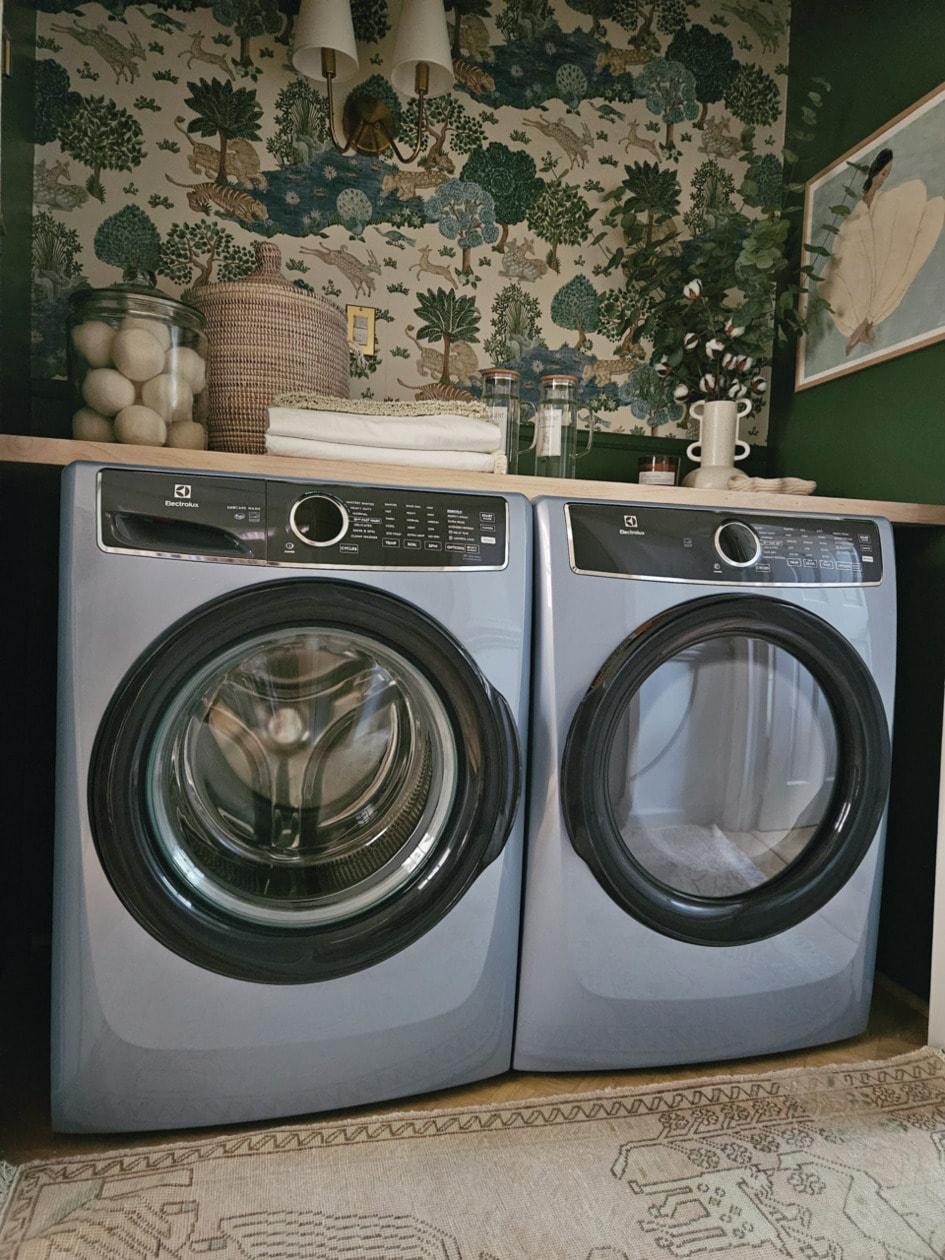 Electrolux ELFG7437AG Front Load Perfect Steam™ Gas Dryer with Instant Refresh - 8.0 Cu. Ft. - Image 6