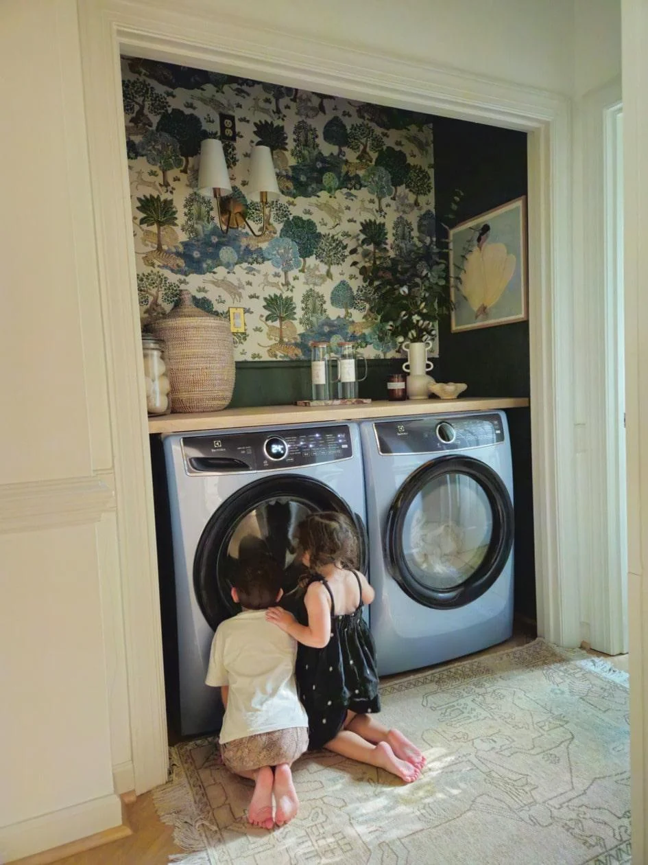 Electrolux ELFG7437AG Front Load Perfect Steam™ Gas Dryer with Instant Refresh - 8.0 Cu. Ft. - Image 7