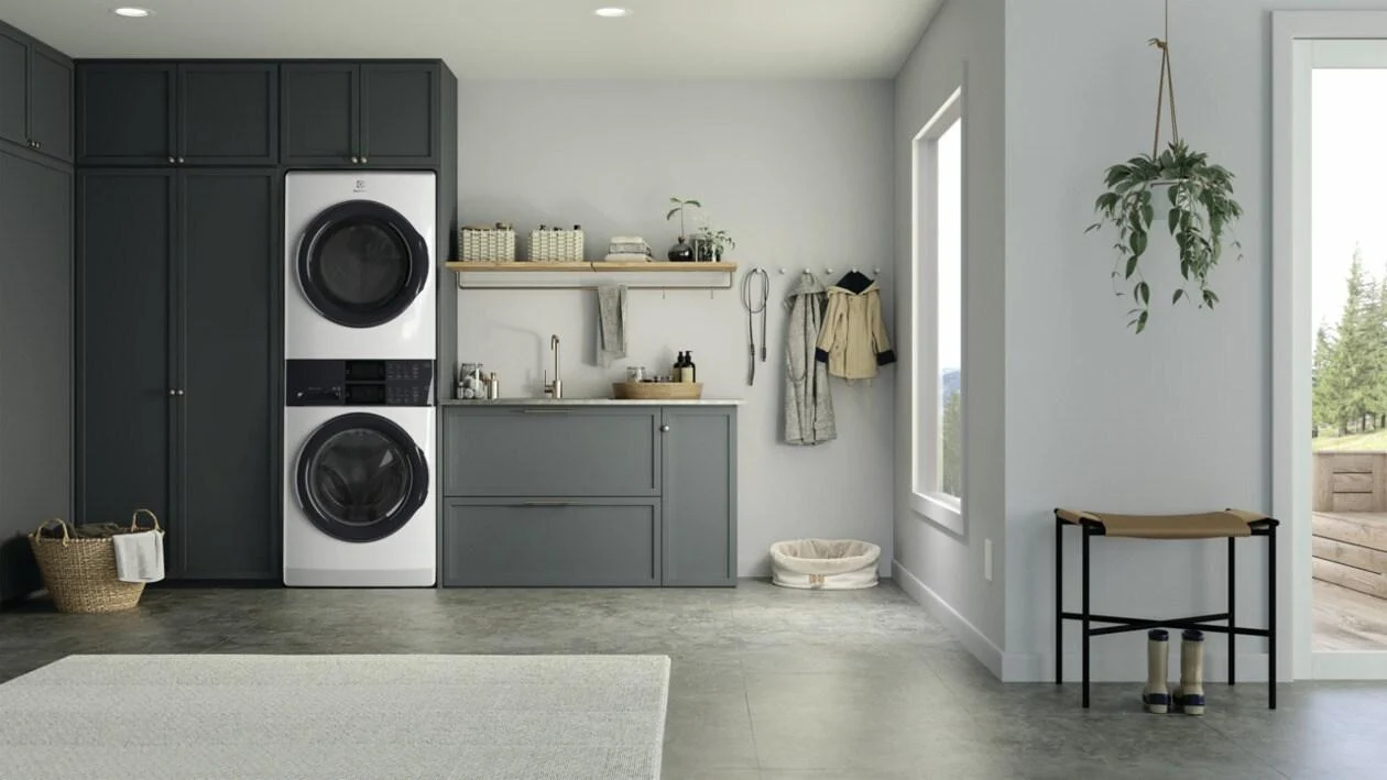 Electrolux ELTG7300AW Laundry Tower Single Unit Front Load 4.4 Cu. Ft. Washer & 8 Cu. Ft. Gas Dryer - Image 7
