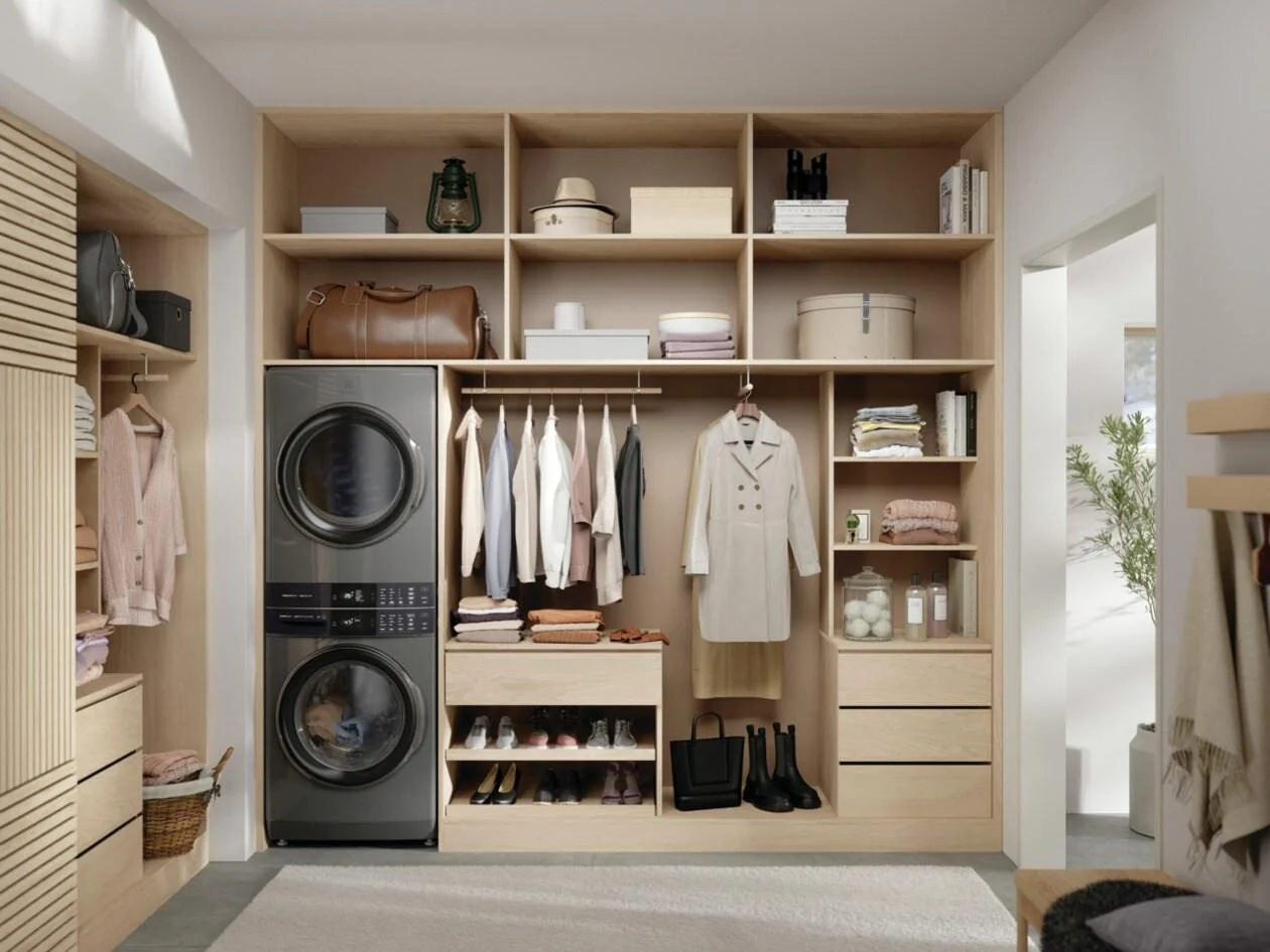 Electrolux ELTG7600AT Laundry Tower Single Unit Front Load 4.5 Cu. Ft. Washer & 8 Cu. Ft. Gas Dryer - Image 23
