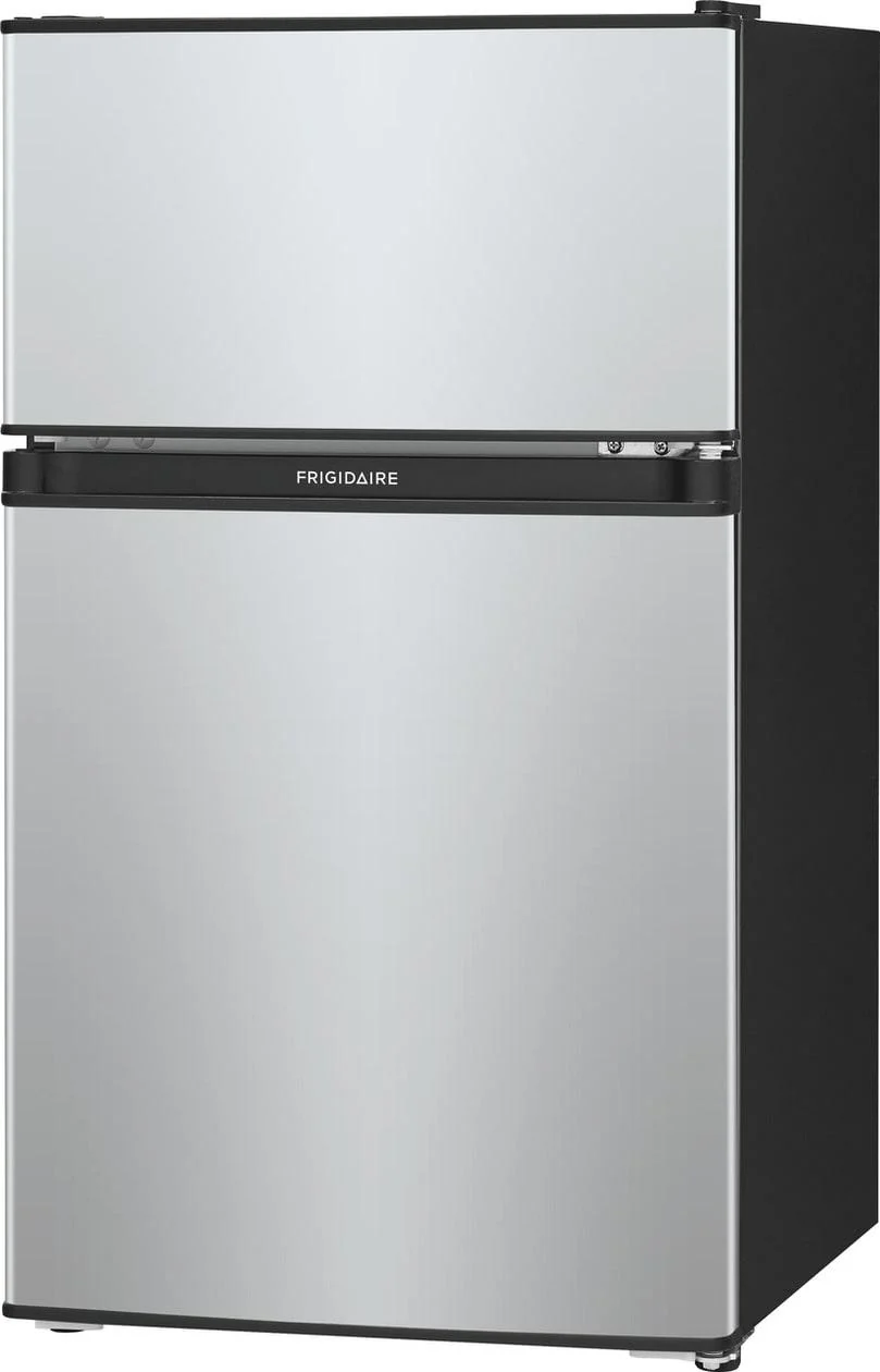 Frigidaire FFPS3133UM 3 Cu. Ft. Compact Refrigerator - Image 6