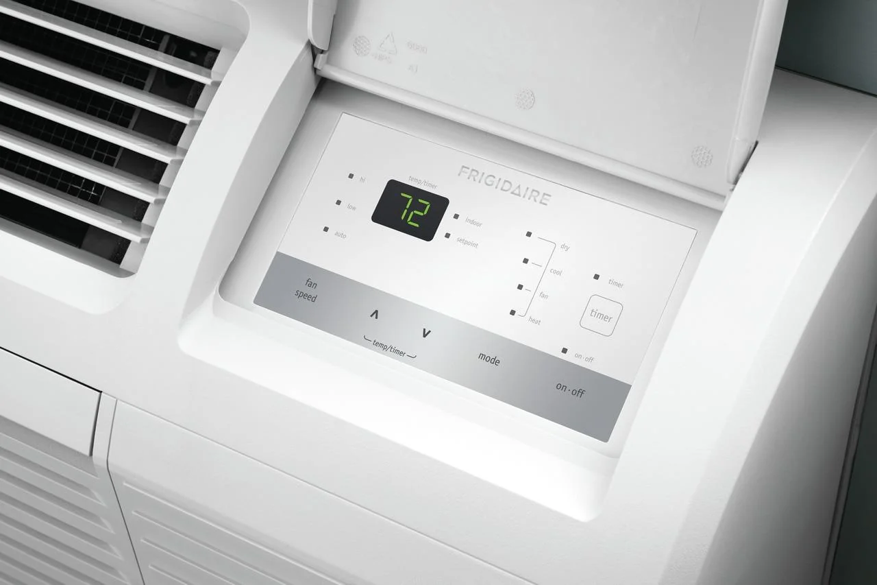 Frigidaire PTAC unit with Heat Pump and Electric Heat backup 9,000 BTU 208/230V with Corrosion Guard and Dry Mode - Image 2