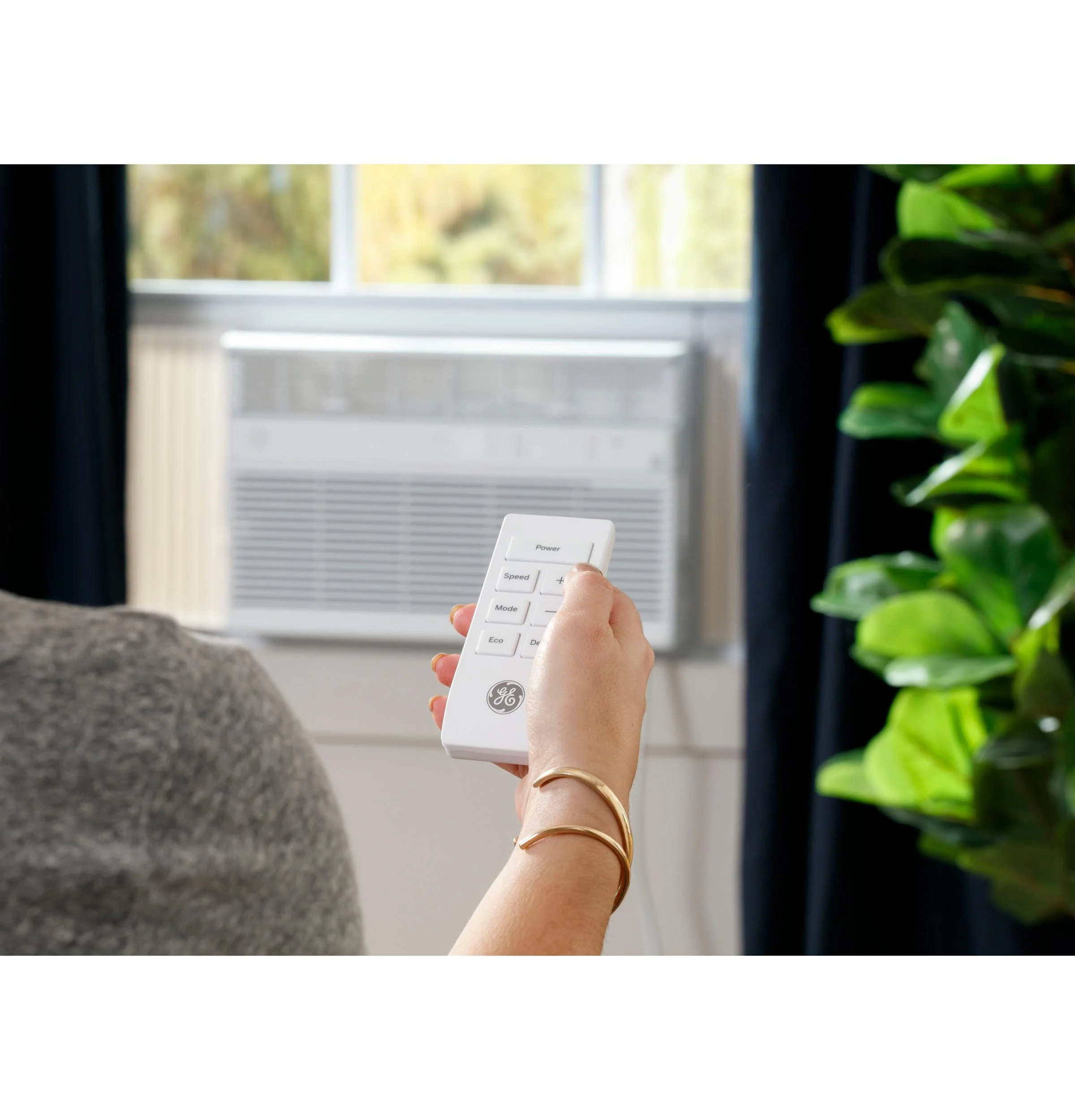 AHE24DZ GE® 23,500 BTU Heat/Cool Electronic Window Air Conditioner for Extra-Large Rooms up to 1,500 sq. ft. - Image 5