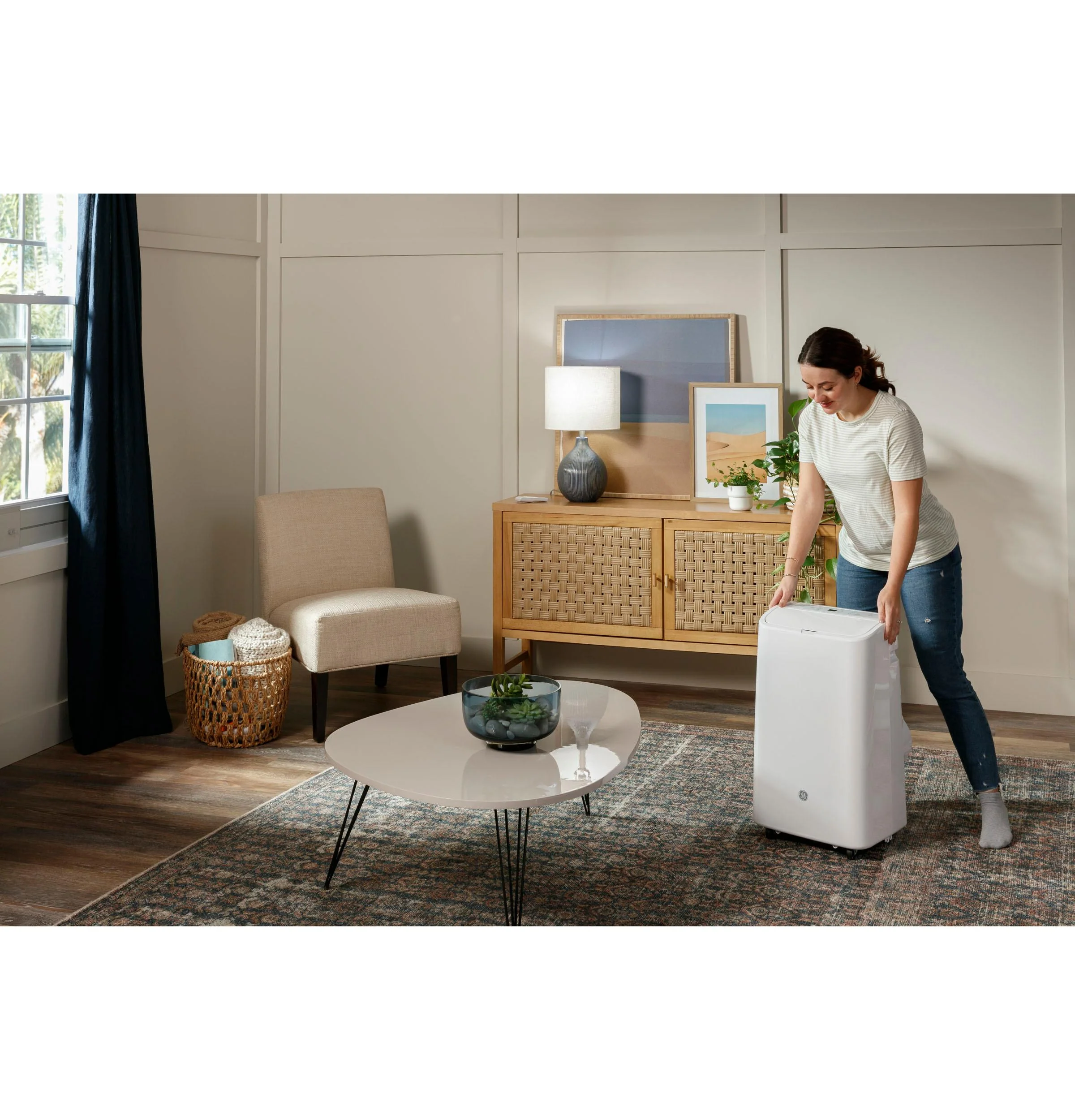 APCA10YBMW GE® 7,200 BTU SACC Portable Air Conditioner for Medium Rooms up to 350 sq ft. (10,000 BTU ASHRAE) - Image 4