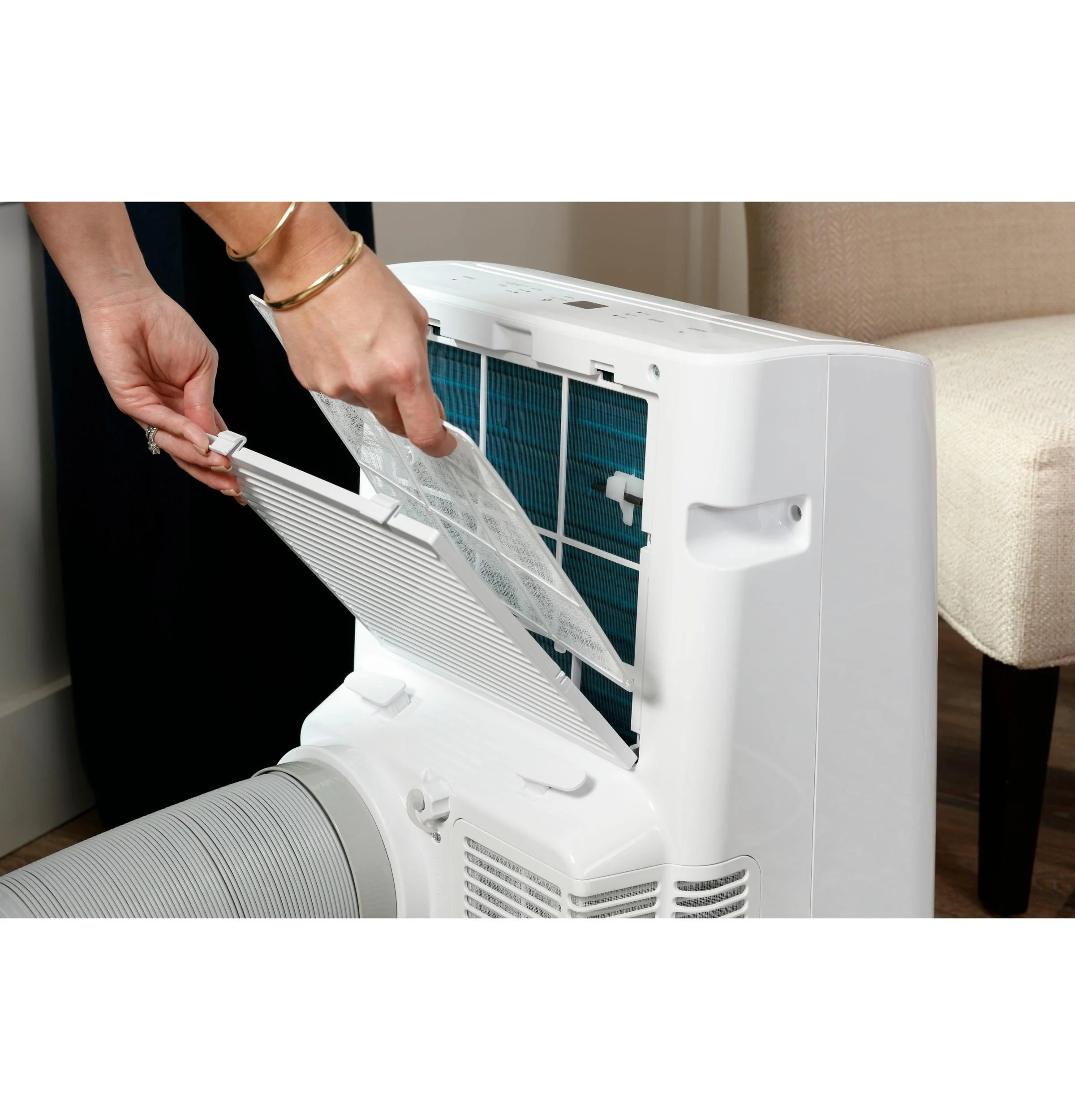 APCA10YBMW GE® 7,200 BTU SACC Portable Air Conditioner for Medium Rooms up to 350 sq ft. (10,000 BTU ASHRAE) - Image 6