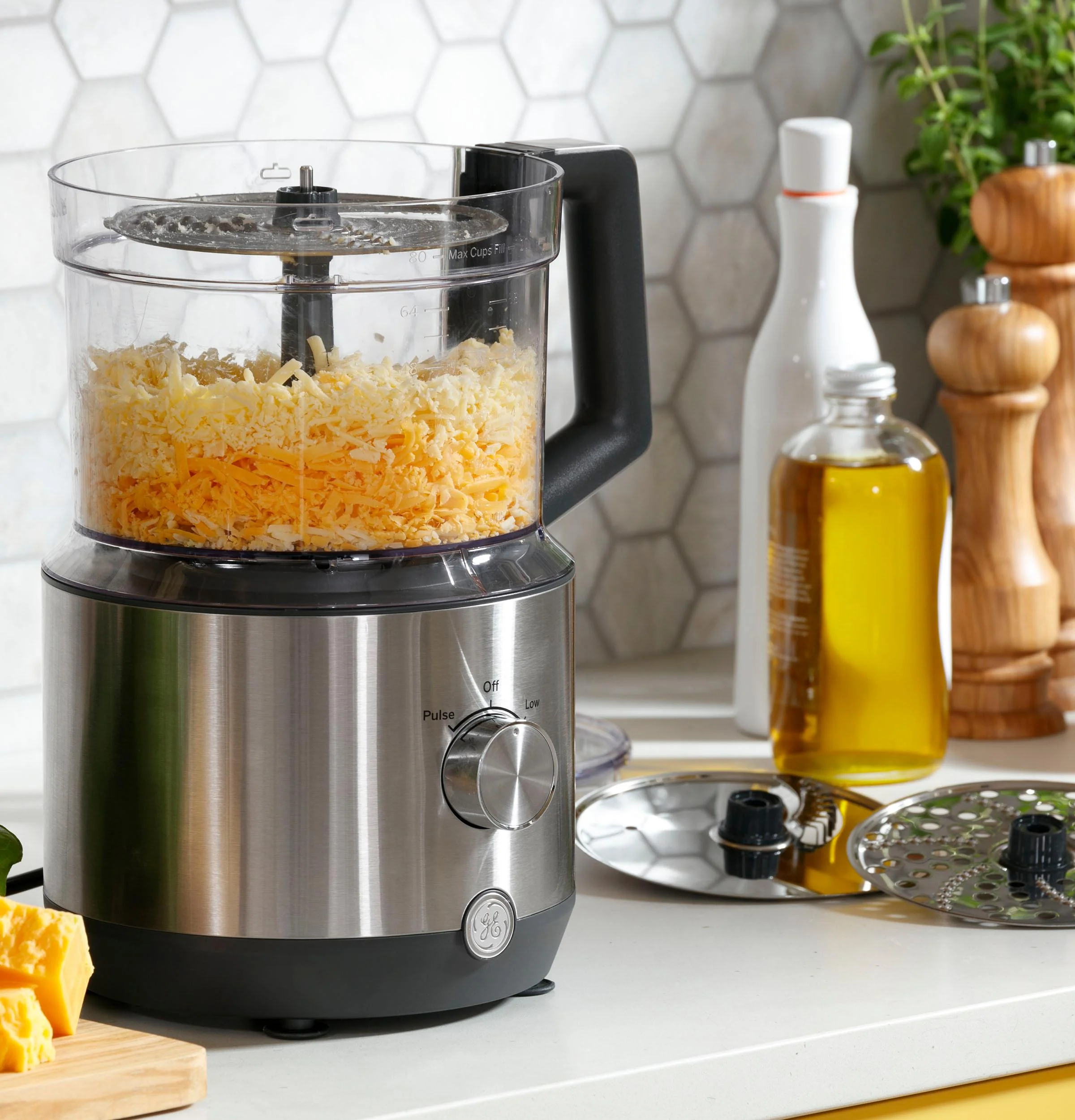 G8P1AASSPSS GE 12-Cup Food Processor with Accessories - Image 11