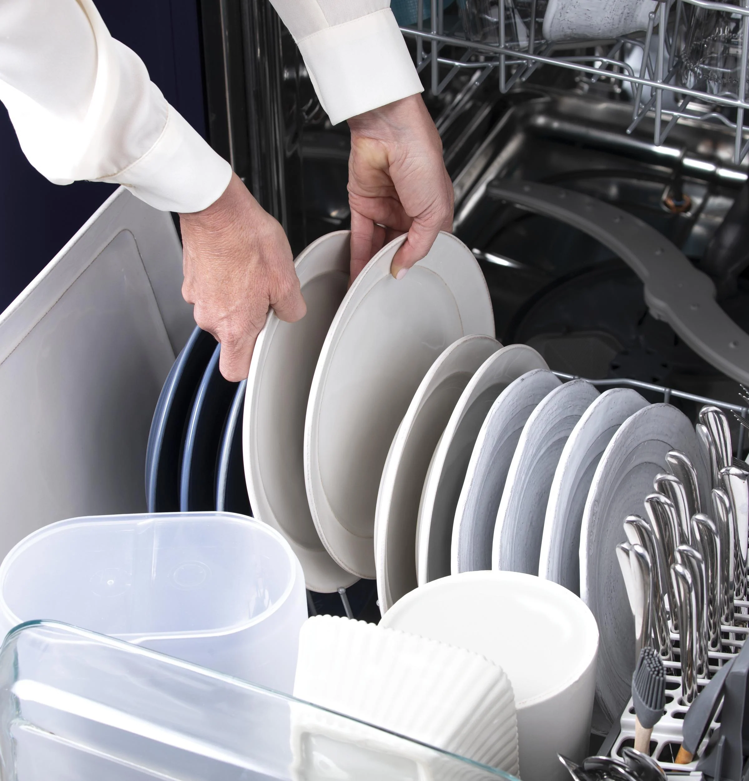 GE® Front Control with Stainless Steel Interior Dishwasher with Sanitize Cycle & Dry Boost - Image 13