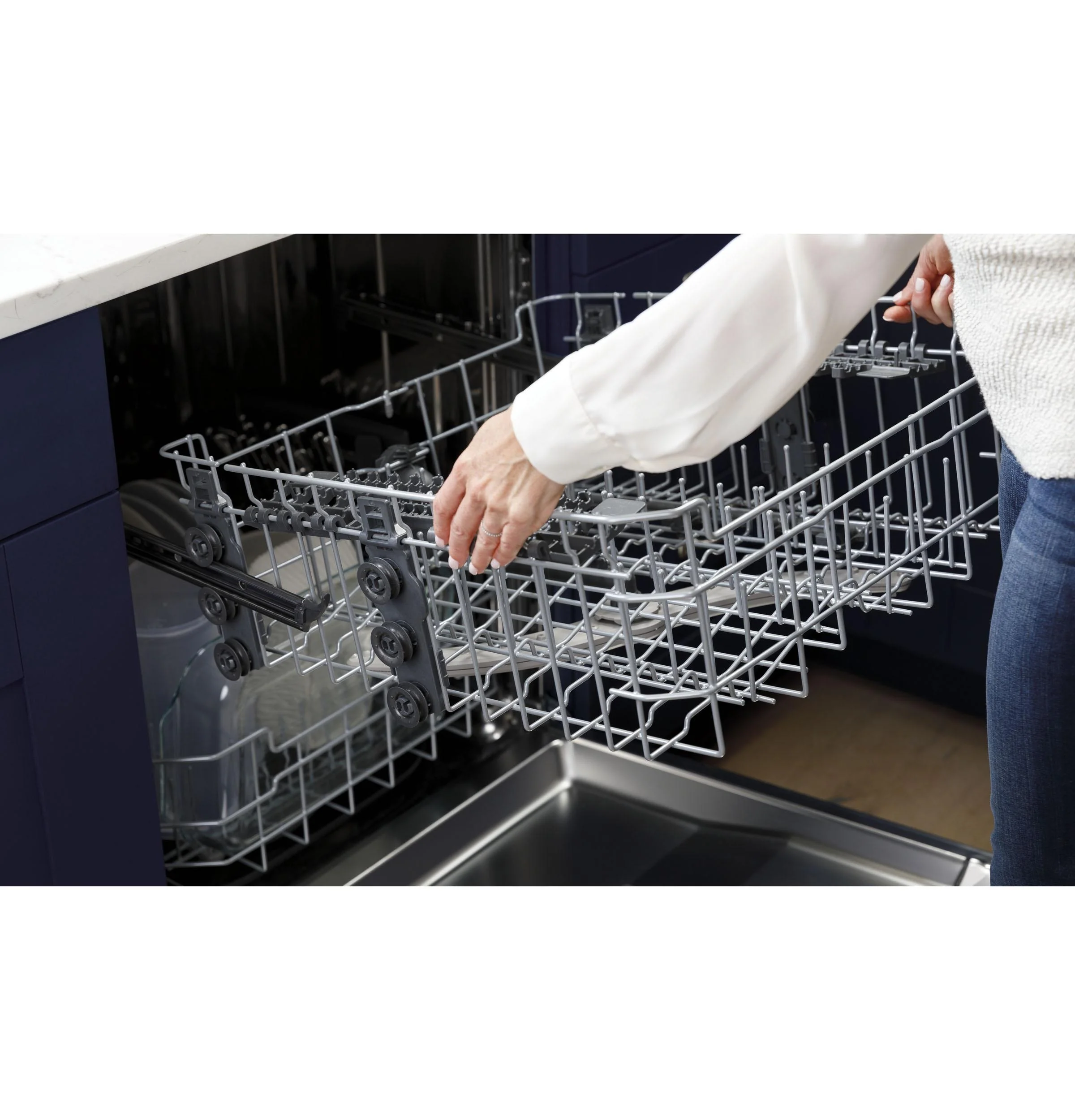 GDT595HYYFS GE® ENERGY STAR® Top Control Hybrid Tub Dishwasher with Third Rack, Bottle Jets, Dry Boost & 50 dBA - Image 8