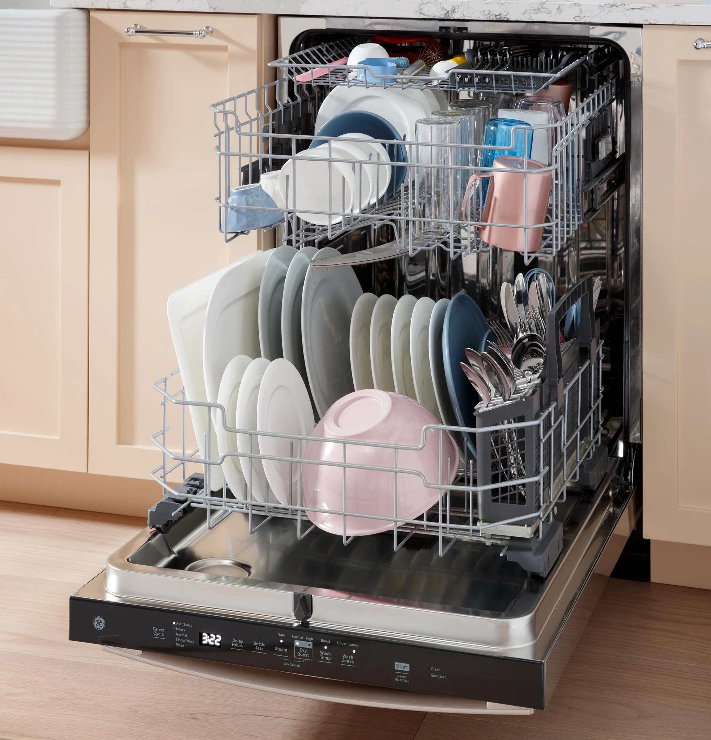 GDT670SYVFS GE® ENERGY STAR® Top Control with Stainless Steel Interior Dishwasher with Sanitize Cycle - Image 18