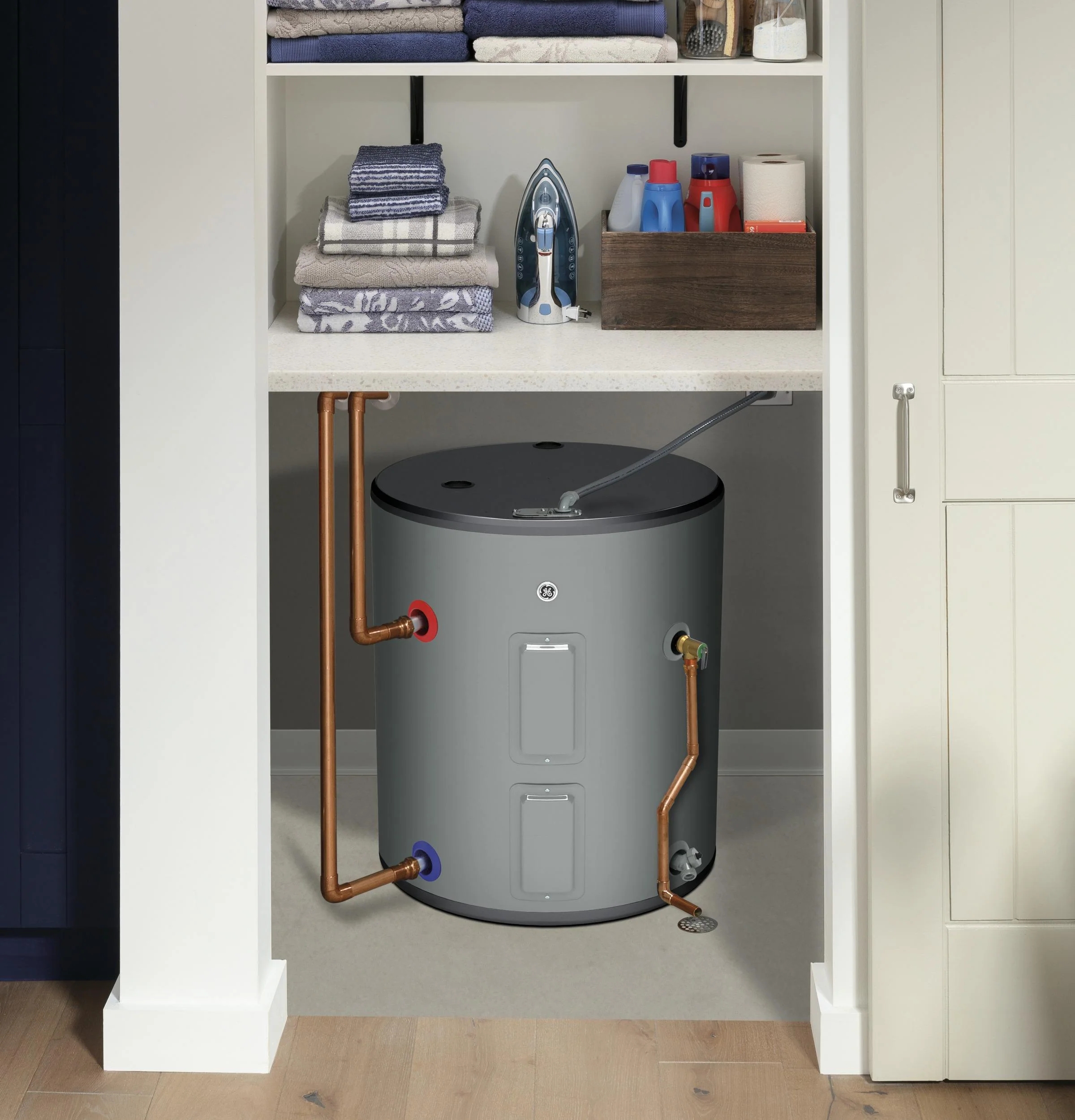 GE40L08BSM GE® 36 Gallon Side Port Lowboy Electric Water Heater - Image 2