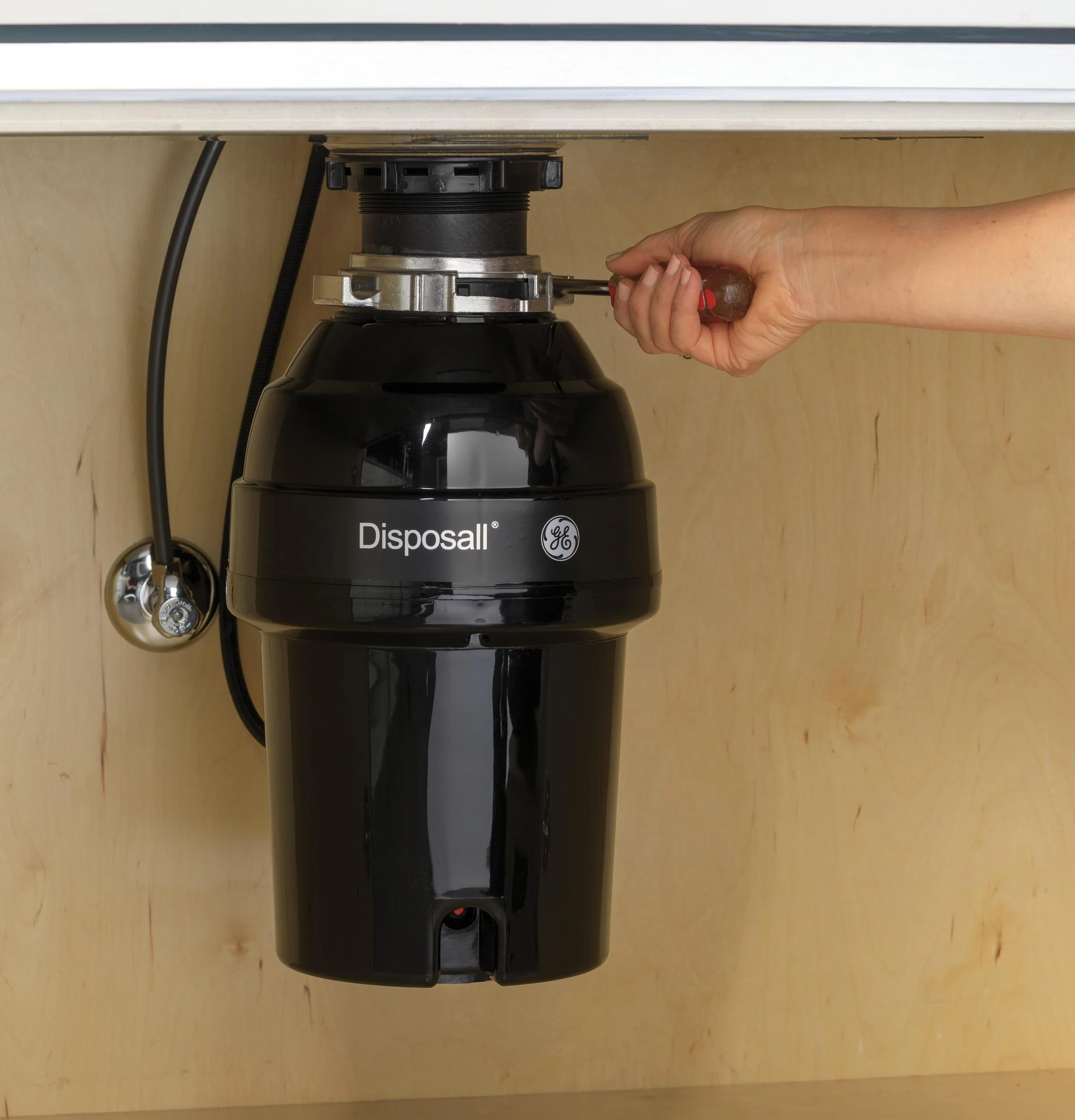 GFC1020N GE DISPOSALL® 1 HP Continuous Feed Garbage Disposer Non-Corded - Image 5
