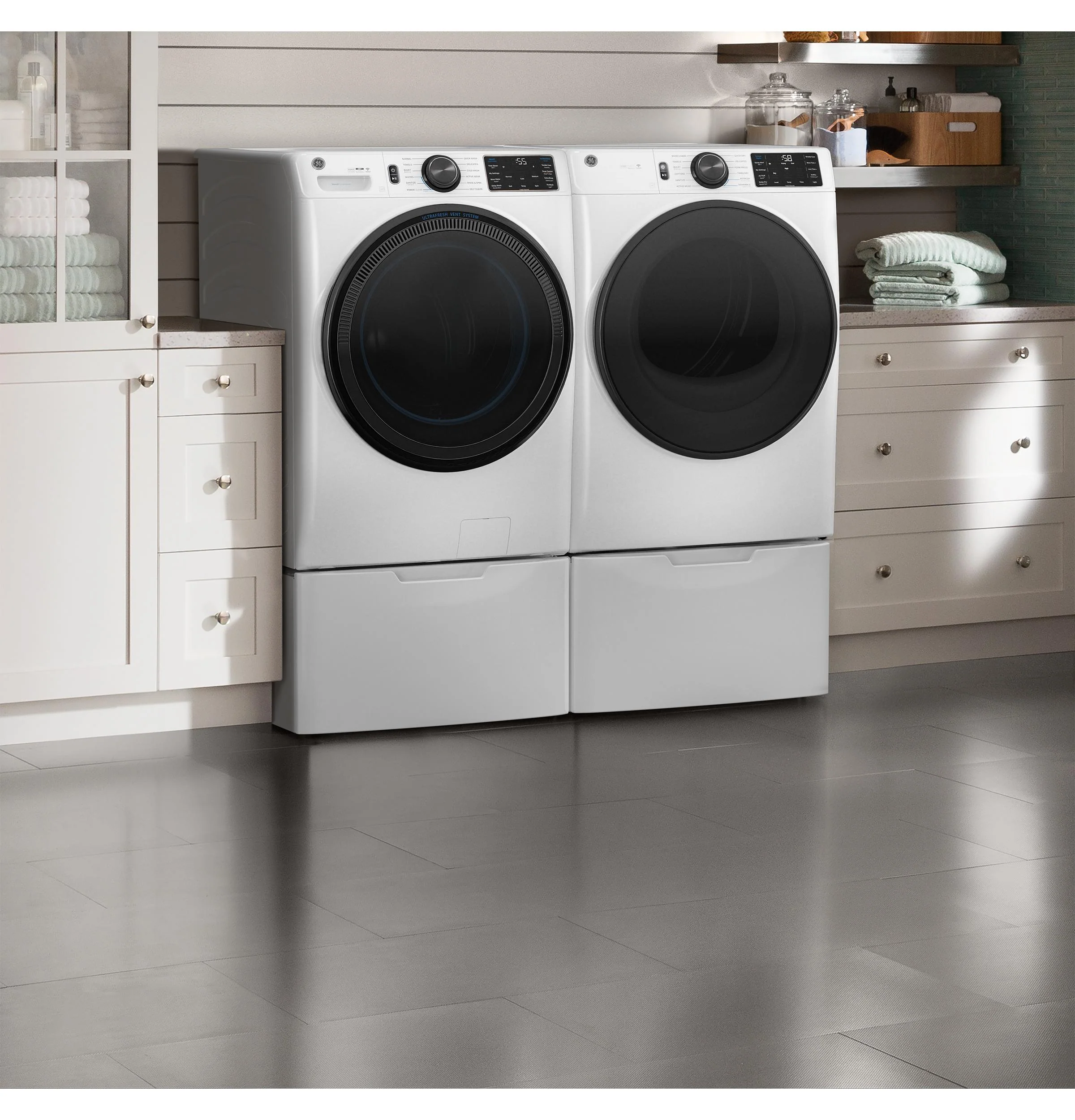 GFD65GSSVWW GE® ENERGY STAR® 7.8 cu. ft. Capacity Smart Front Load Gas Dryer with Steam and Sanitize Cycle - Image 11