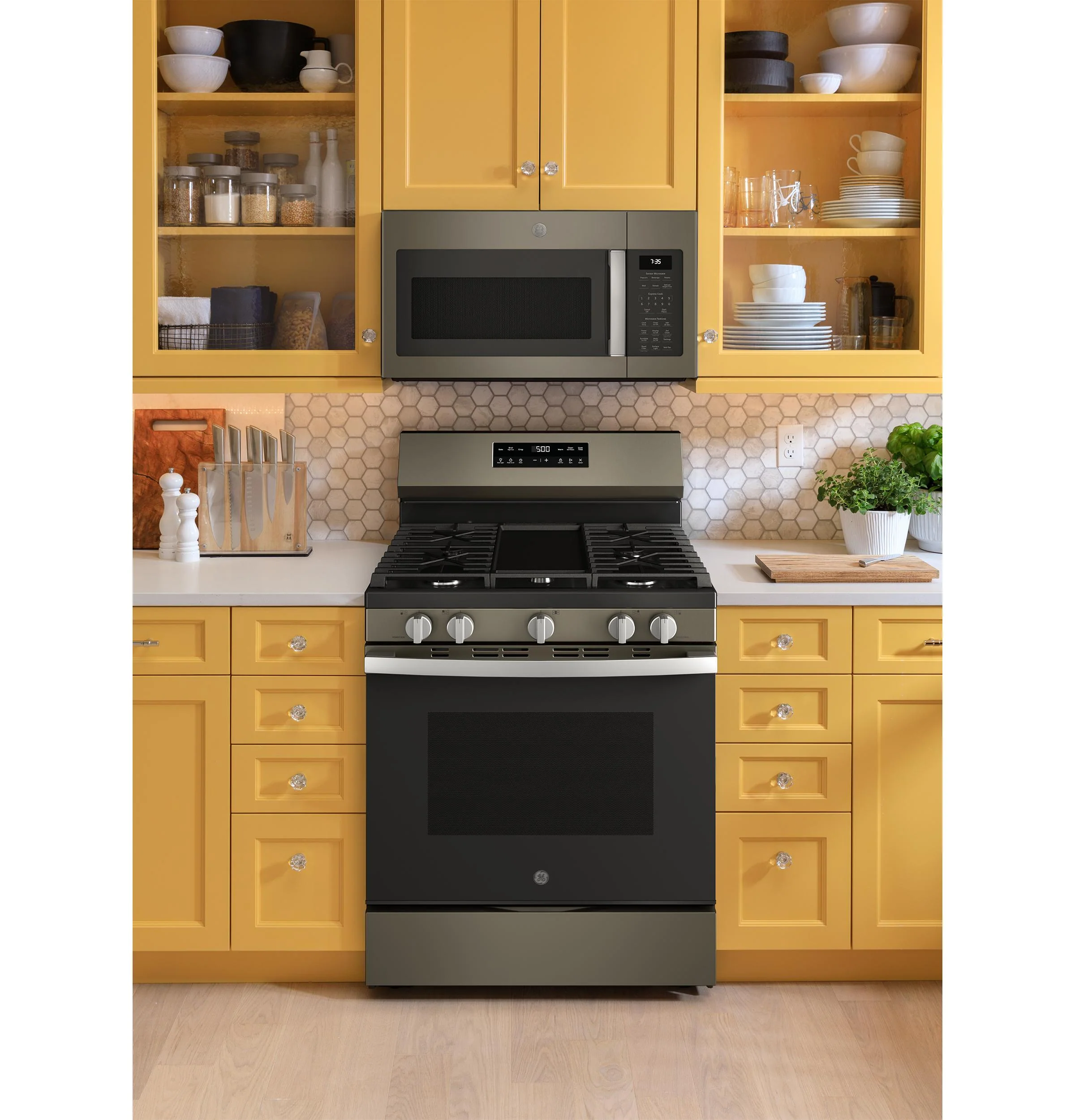 GGF500PVES GE® 30" Free-Standing Gas Range with Crisp Mode - Image 6