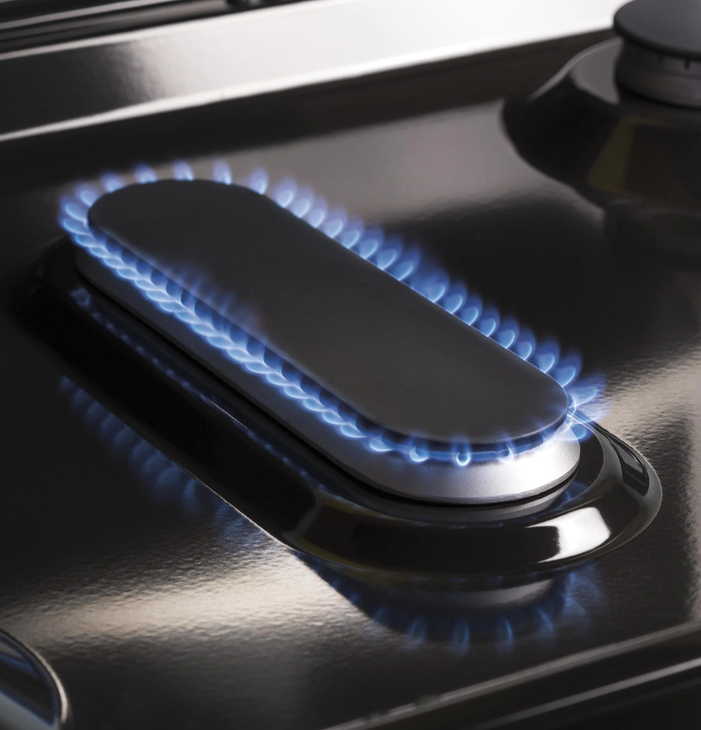 GGF600AVWW GE® 30" Free-Standing Gas Convection Range with No Preheat Air Fry and EasyWash™ Oven Tray - Image 23