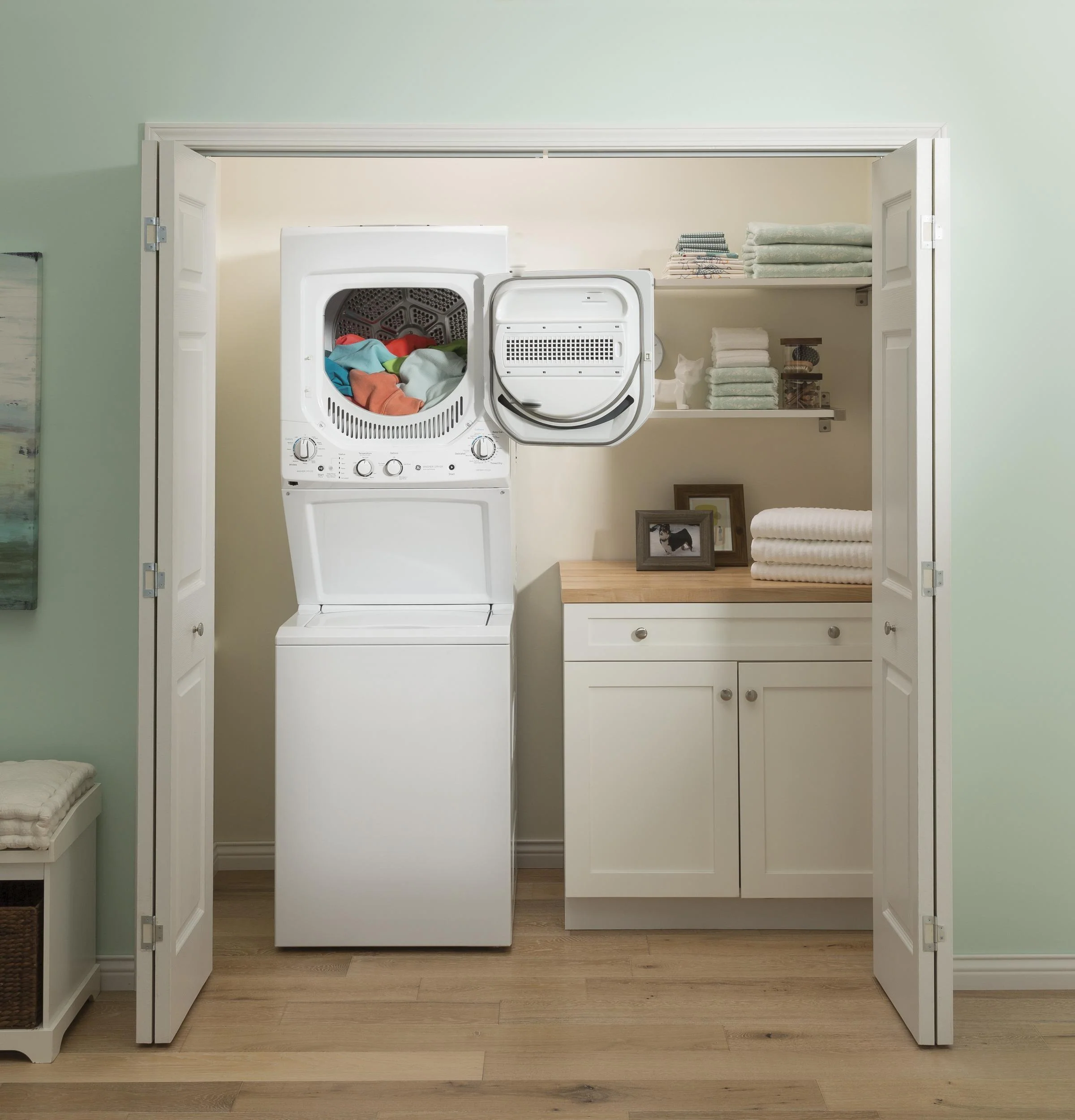 GUD24GSSMWW GE Unitized Spacemaker® 2.3 cu. ft. Capacity Washer with Stainless Steel Basket and 4.4 cu. ft. Capacity Gas Dryer - Image 13