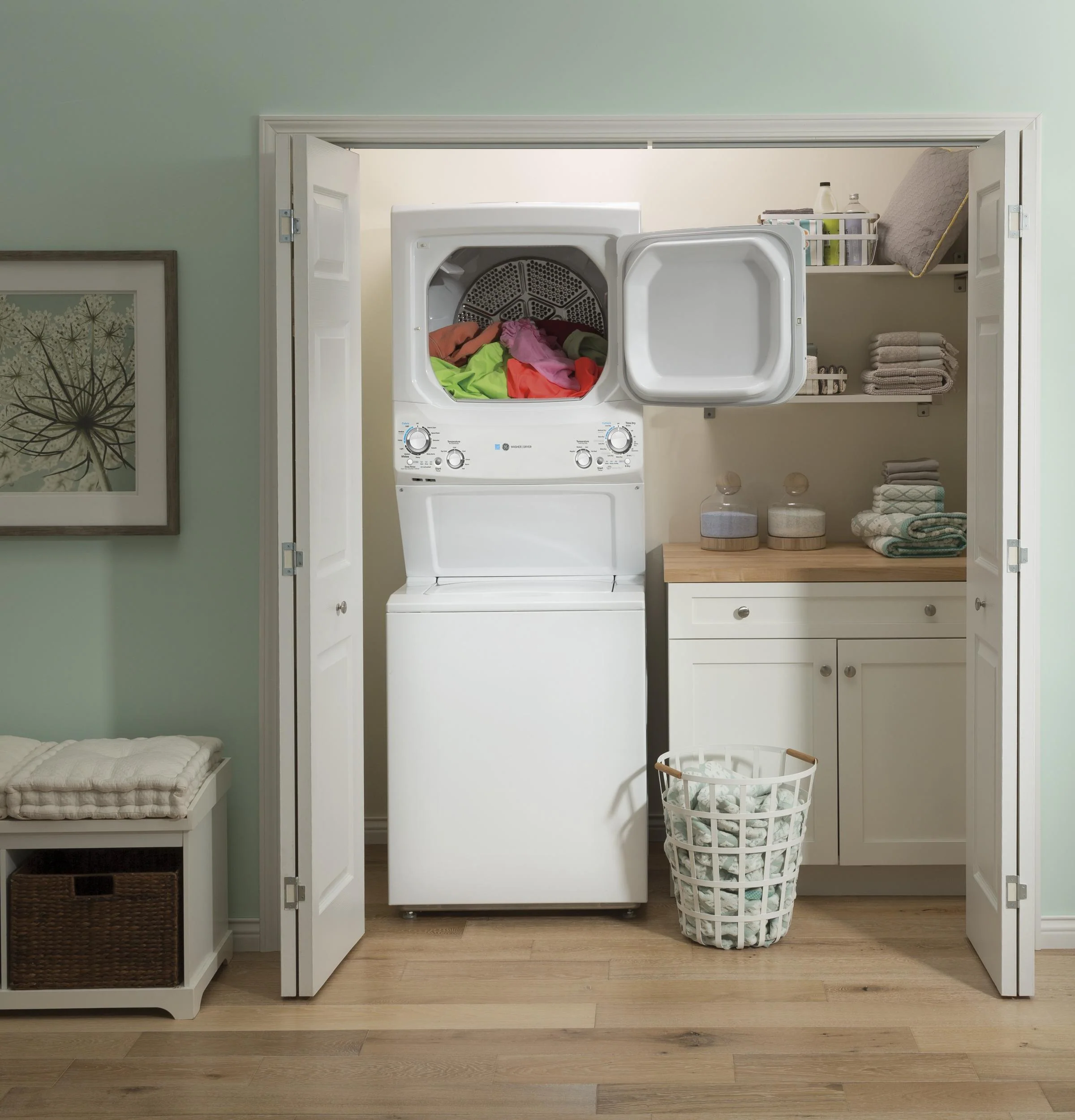 GUD27GESNWW GE Unitized Spacemaker® ENERGY STAR® 3.9 cu. ft. Capacity Washer with Stainless Steel Basket and 5.9 cu. ft. Capacity Gas Dryer - Image 14