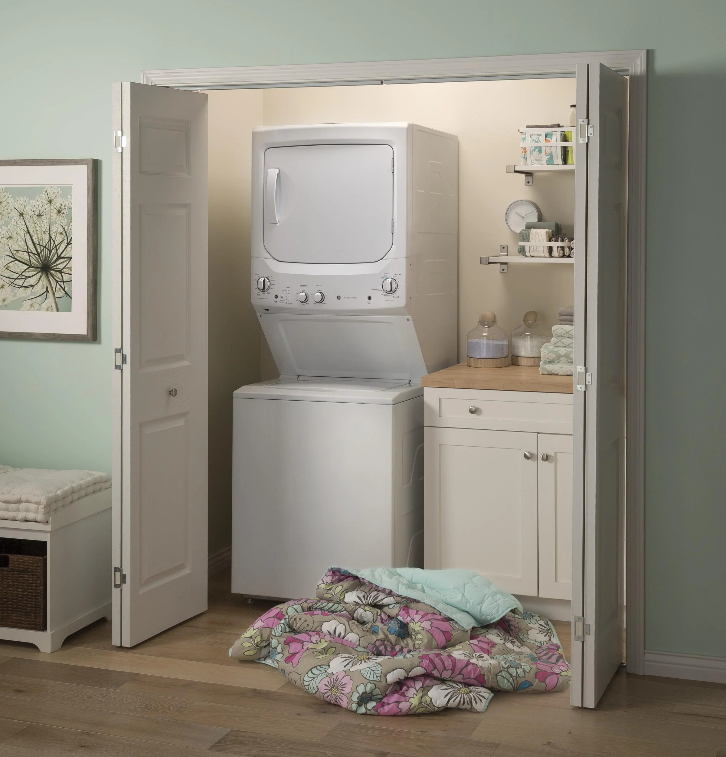 GUD27GSSMWW GE Unitized Spacemaker® 3.8 cu. ft. Capacity Washer with Stainless Steel Basket and 5.9 cu. ft. Capacity Gas Dryer - Image 28