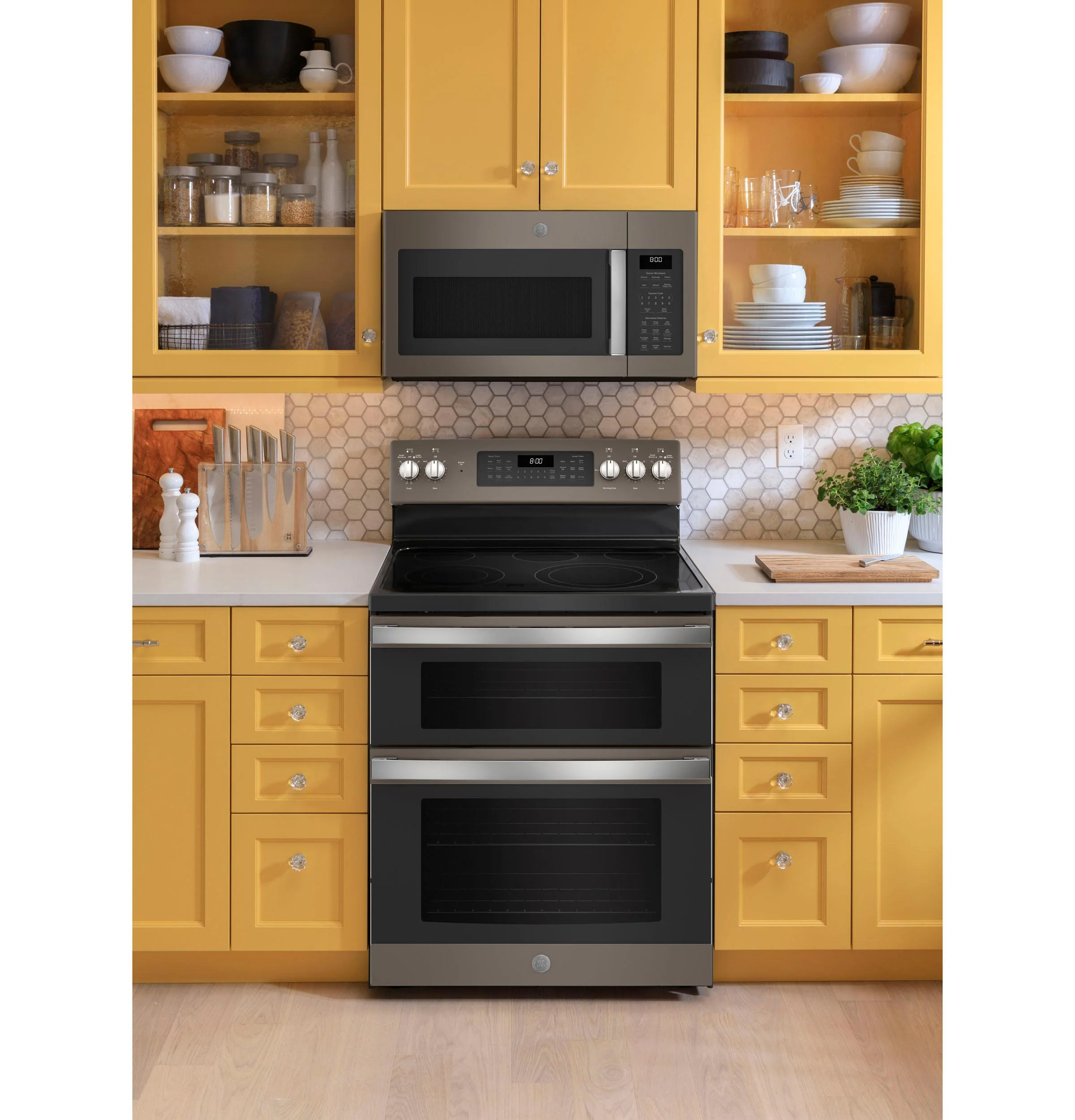 GE® 30" Free-Standing Electric Double Oven Convection Range - Image 6