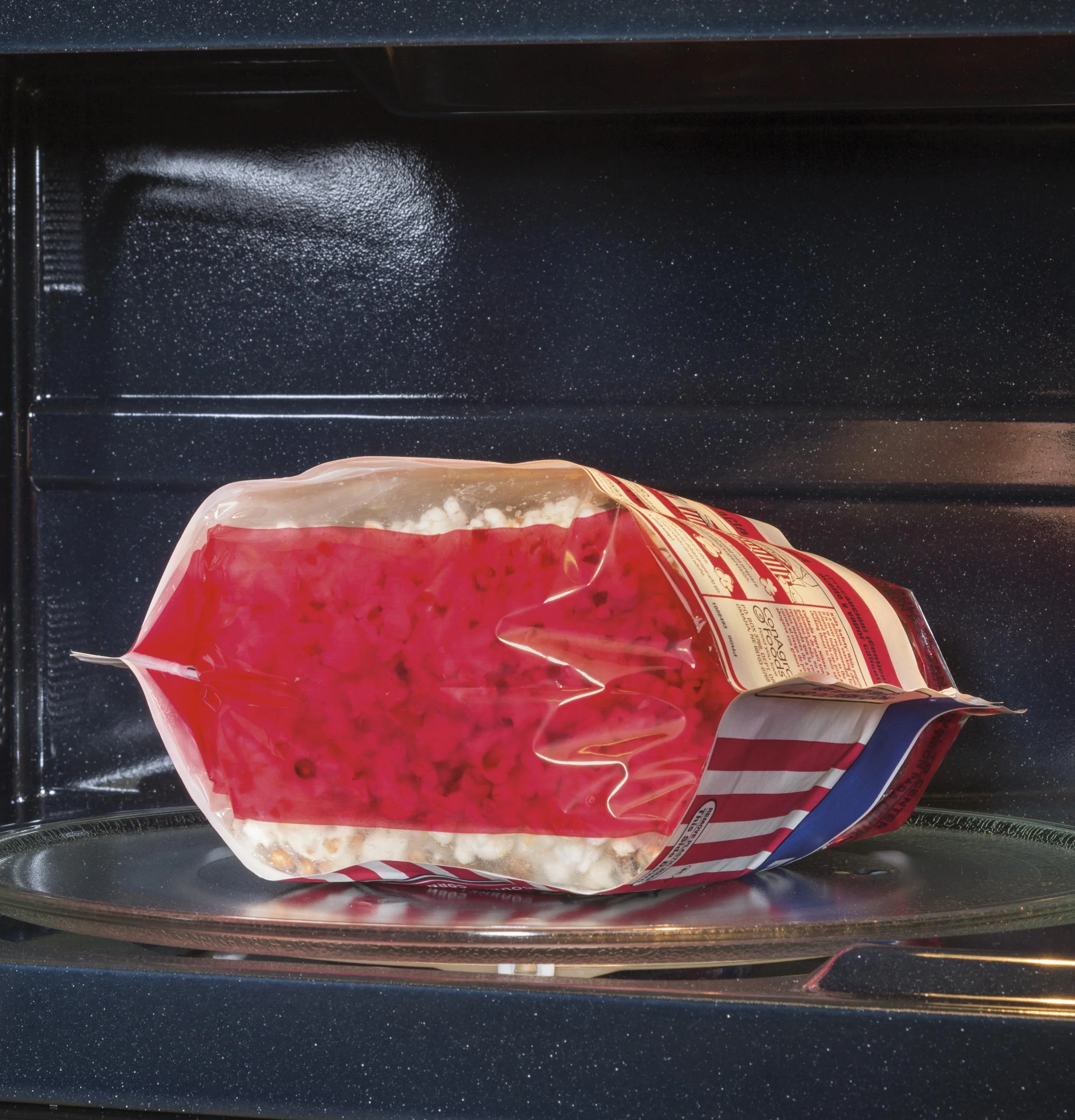 JNM7196DKBB GE® 1.9 Cu. Ft. Over-the-Range Sensor Microwave Oven with Recirculating Venting - Image 4