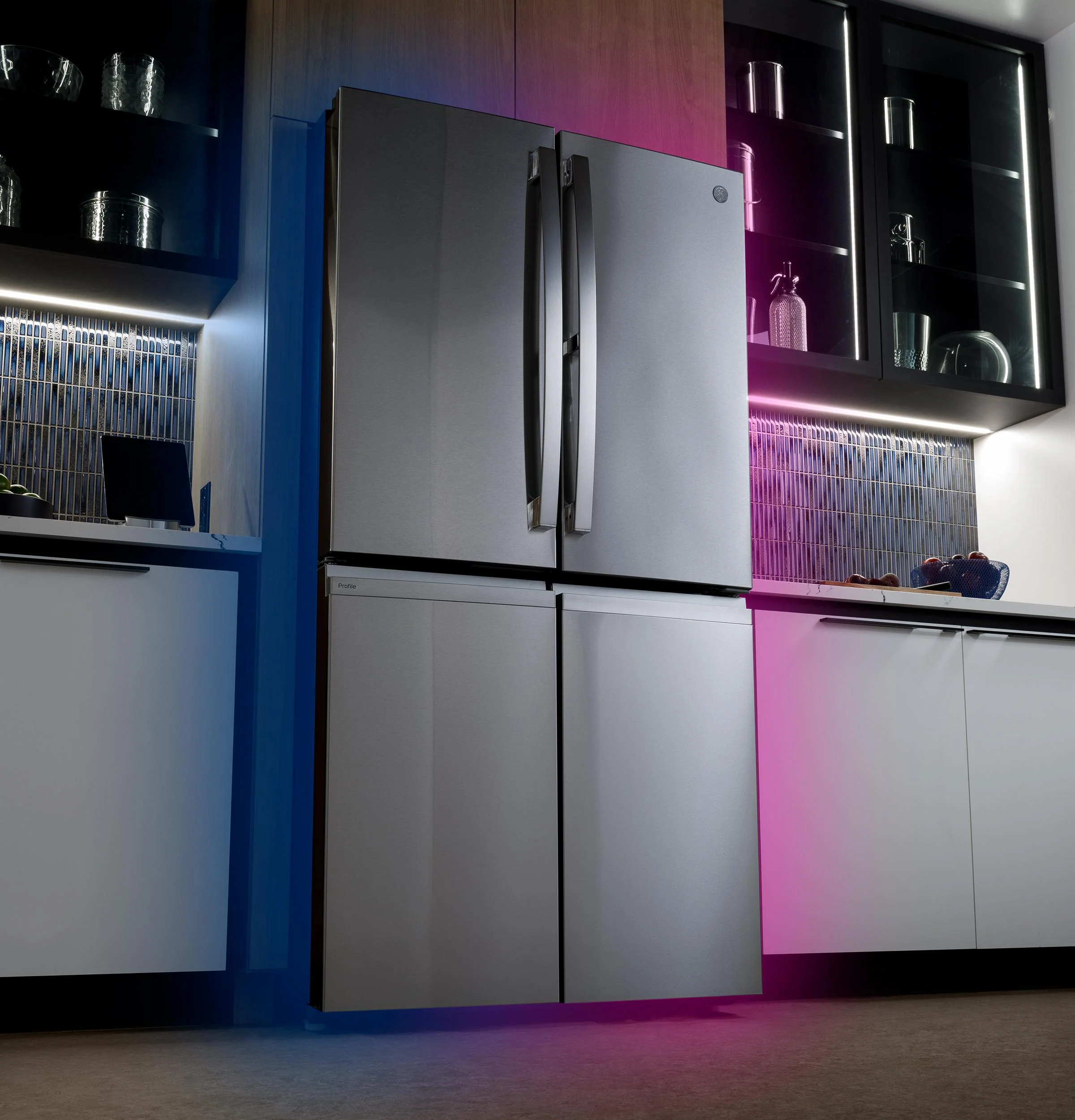 PHD23BYWFS GE Profile™ ENERGY STAR® 22.9 Cu. Ft. Counter-Depth Quad-Door Refrigerator with Dual-Dispense AutoFill Pitcher and Door in Door - Image 31