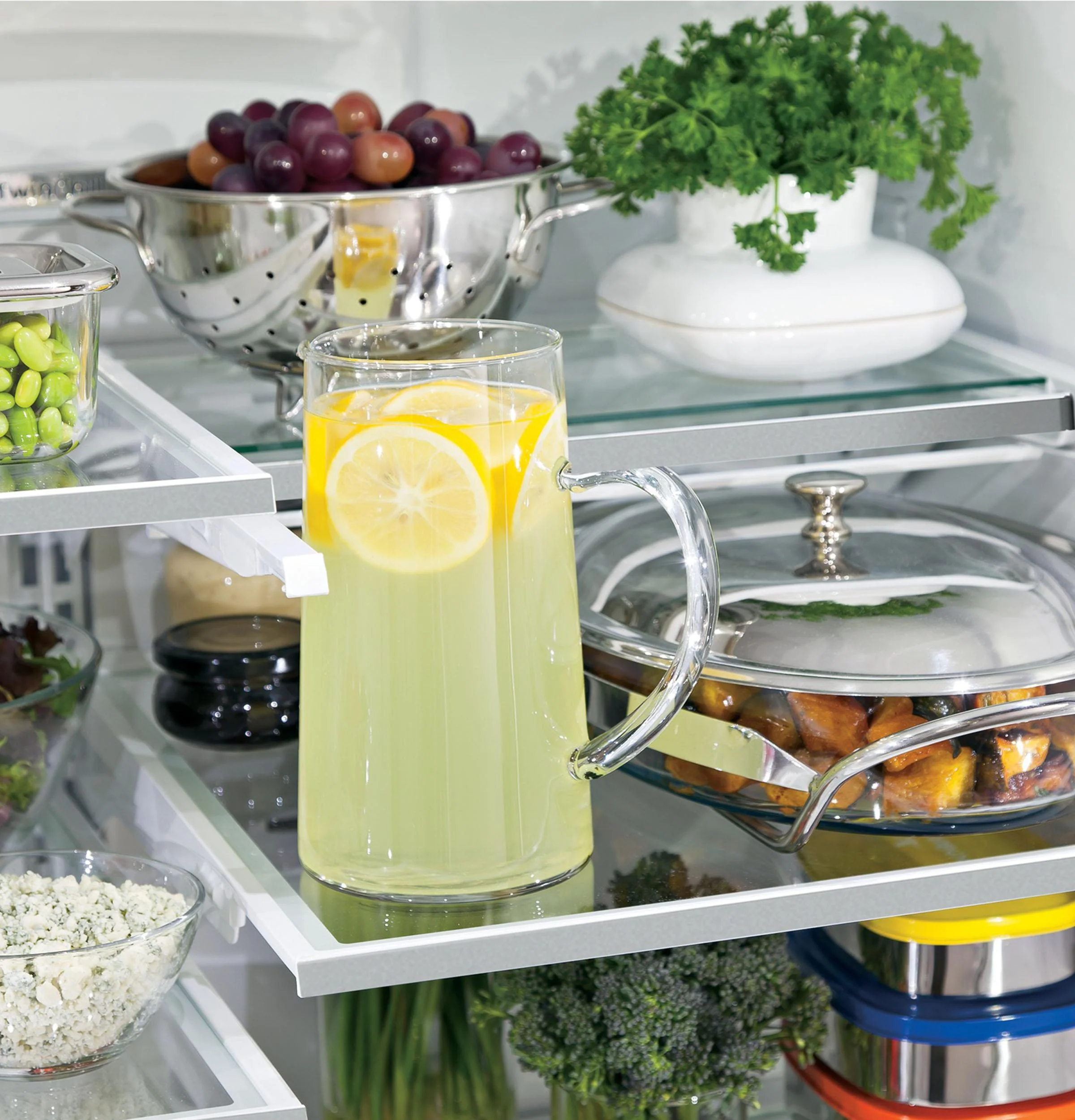 GE Profile™ Series ENERGY STAR® 22.1 Cu. Ft. Smart Counter-Depth Fingerprint Resistant French-Door Refrigerator with Keurig® K-Cup® Brewing System - Image 11